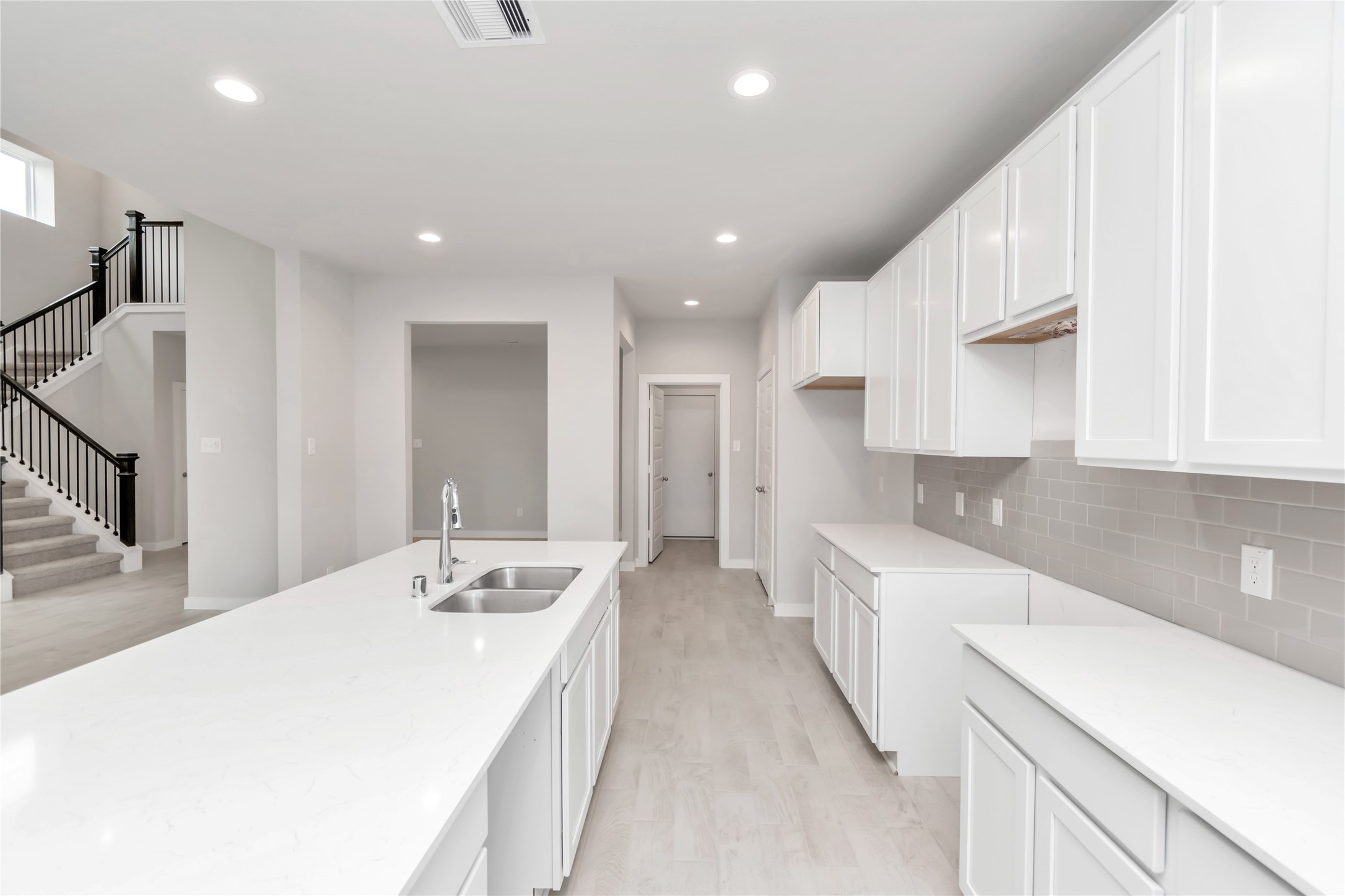 14711 Diamond Dove Lane Property Photo 10
