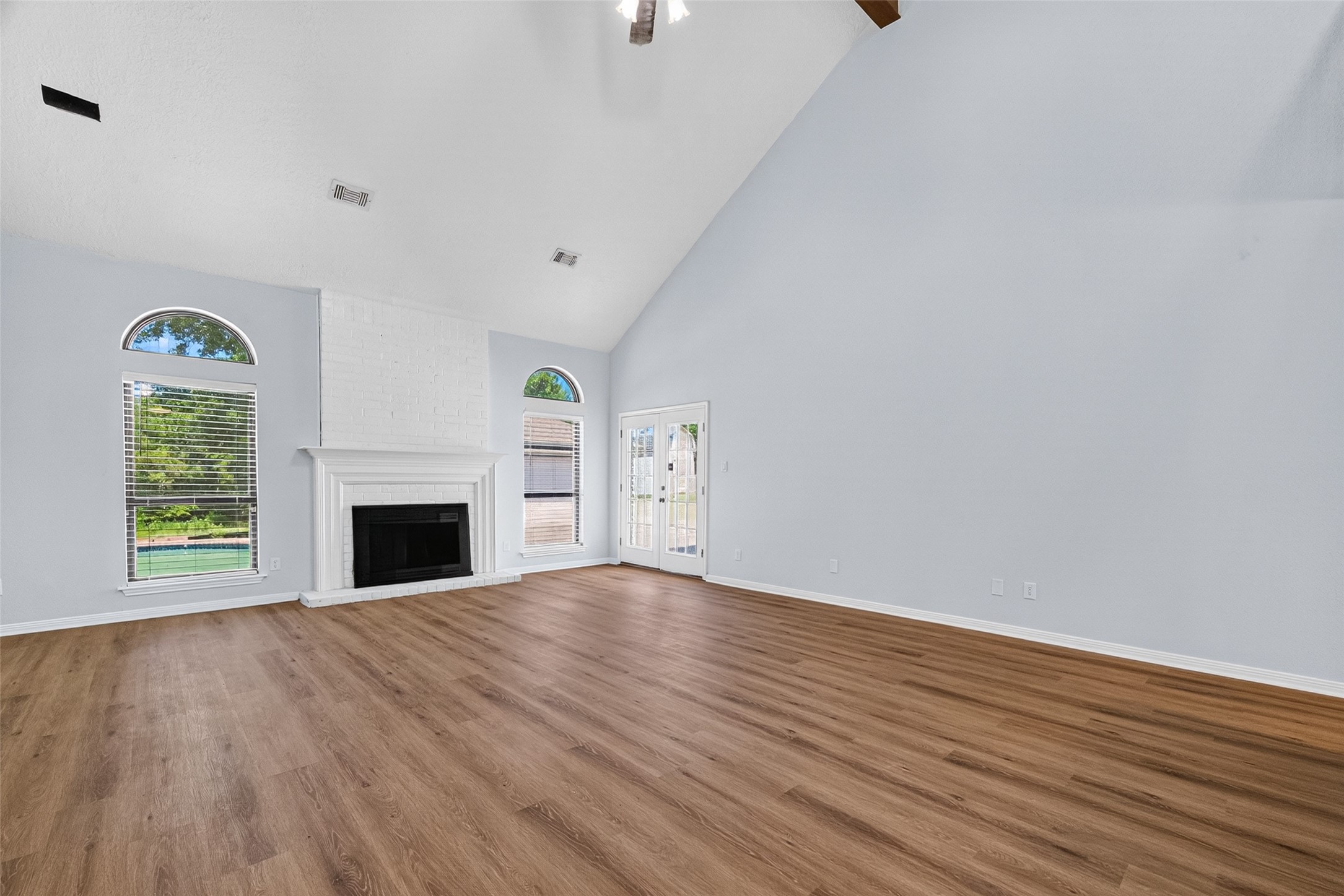 10337 Fm 1409 Property Photo 10