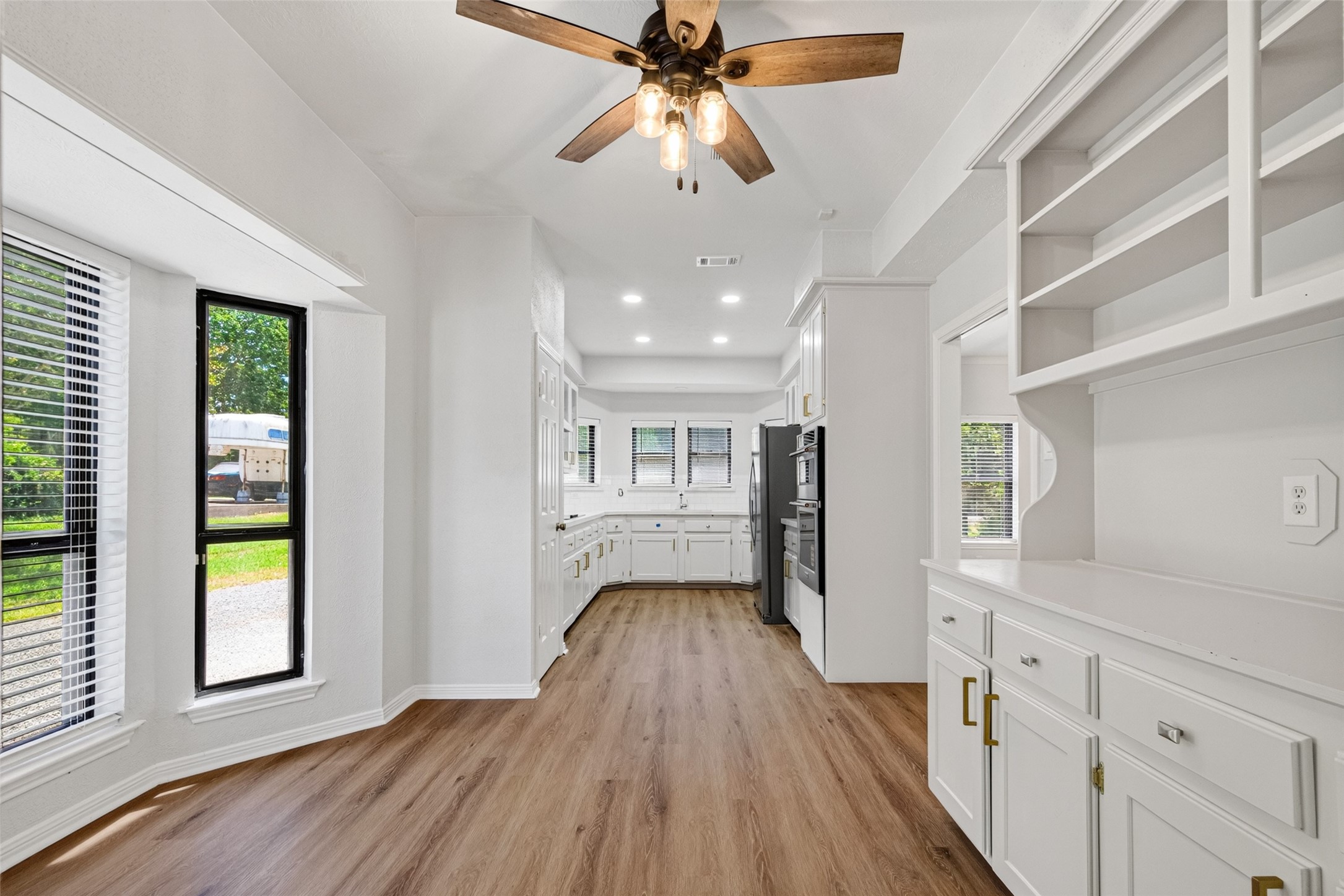 10337 Fm 1409 Property Photo 16