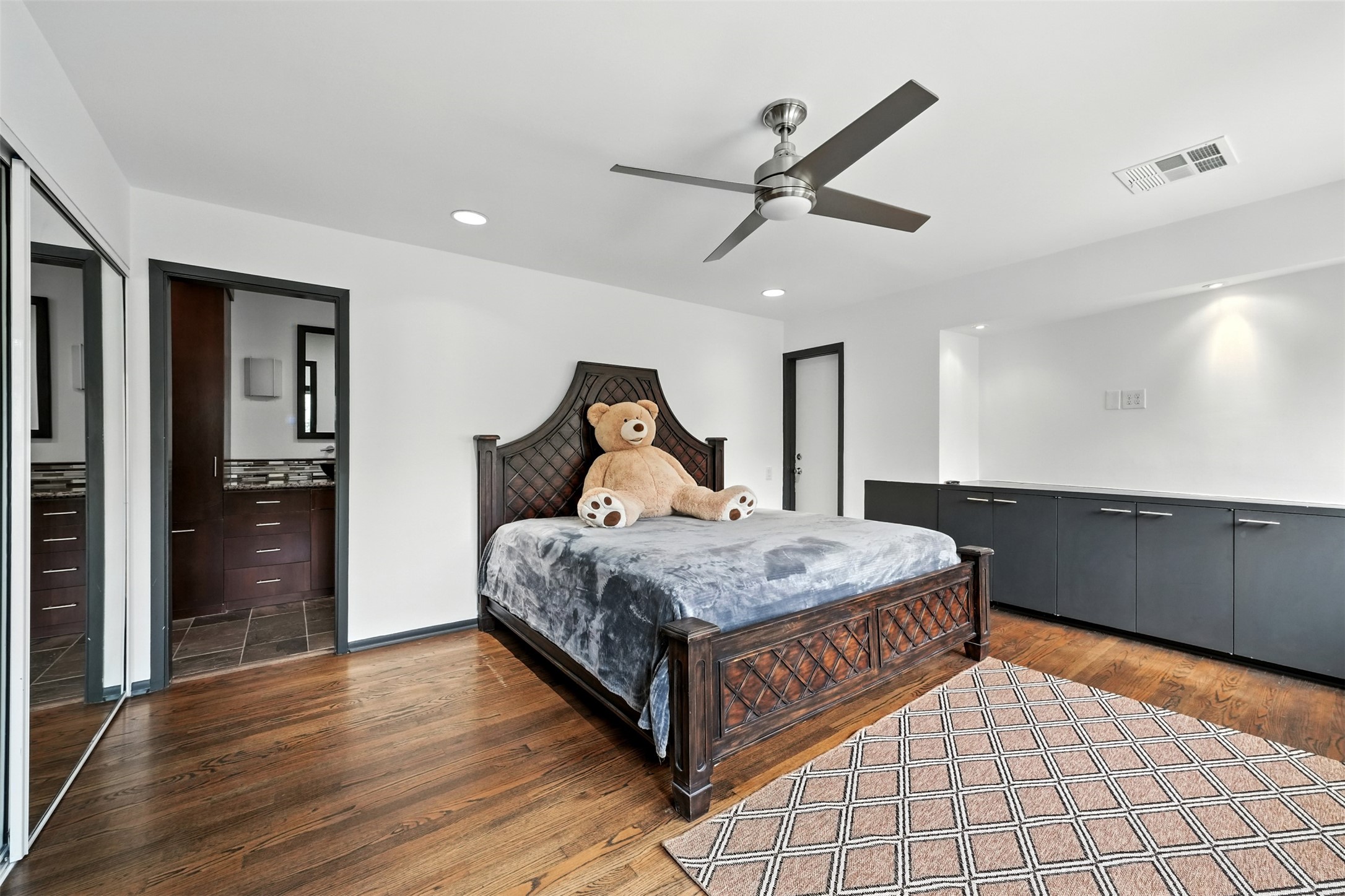 2019 Mcclendon Street Property Photo 19
