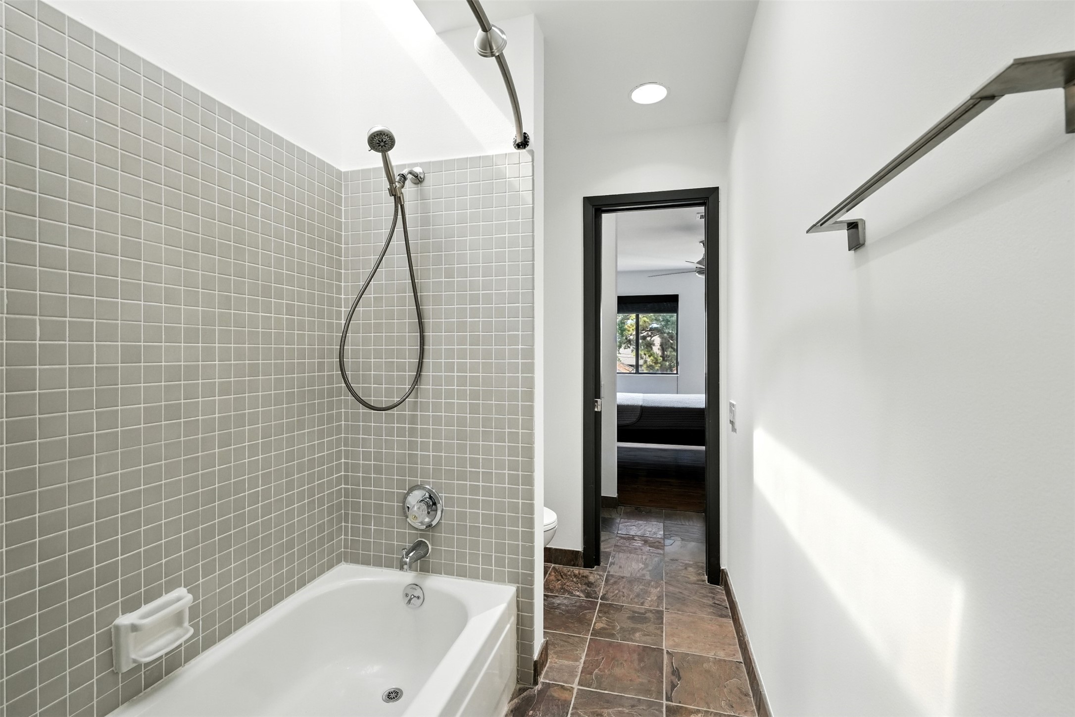 2019 Mcclendon Street Property Photo 28