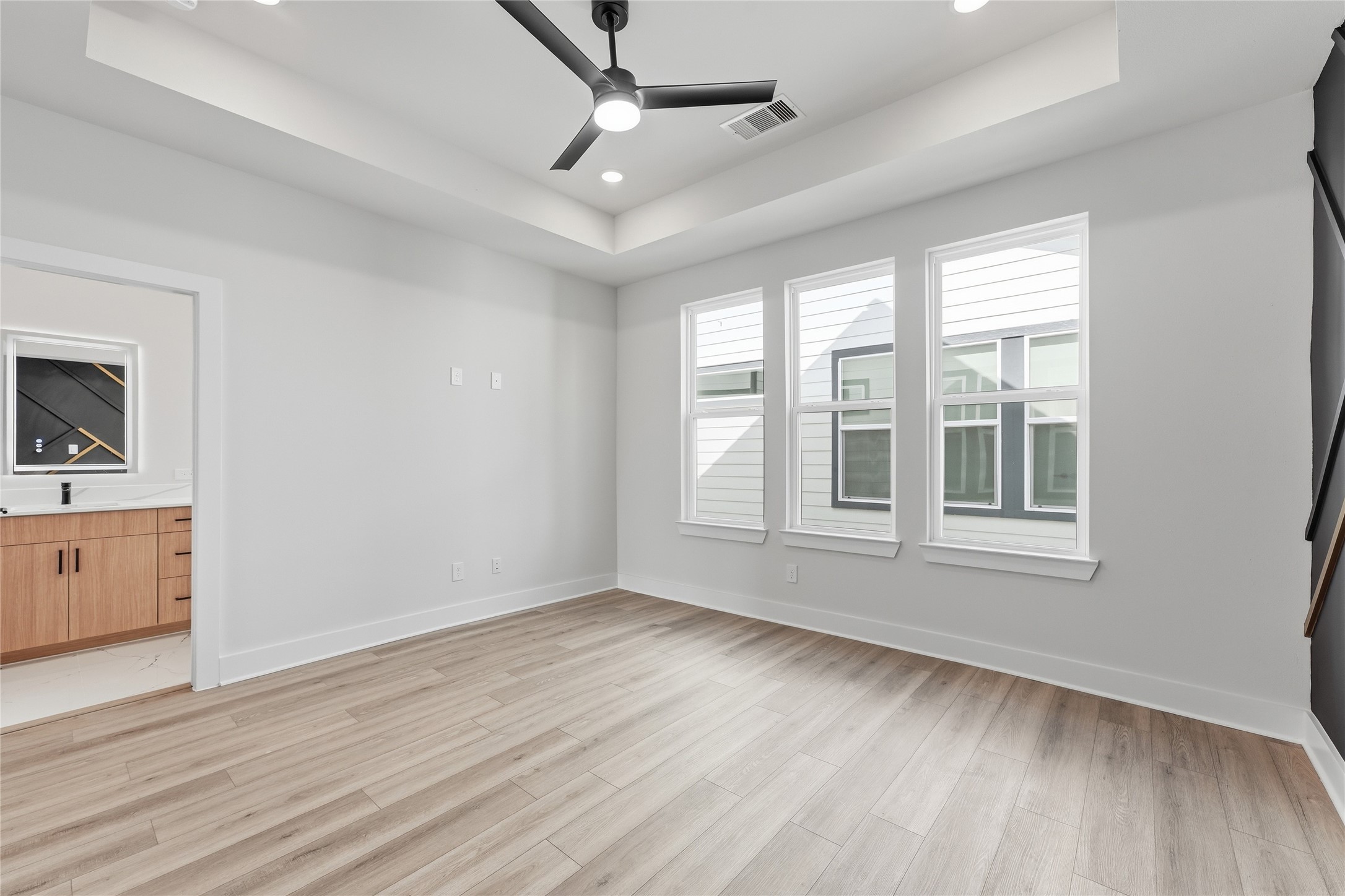 5310 Jesselton Lane Property Photo 11