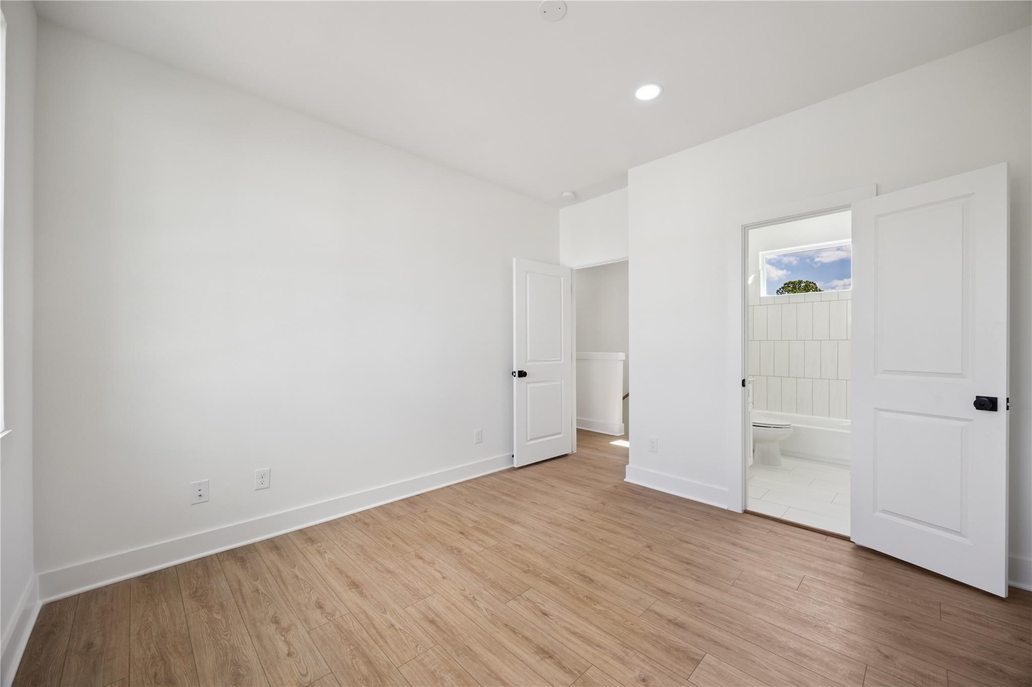 835 Rachel Street B Property Photo 14