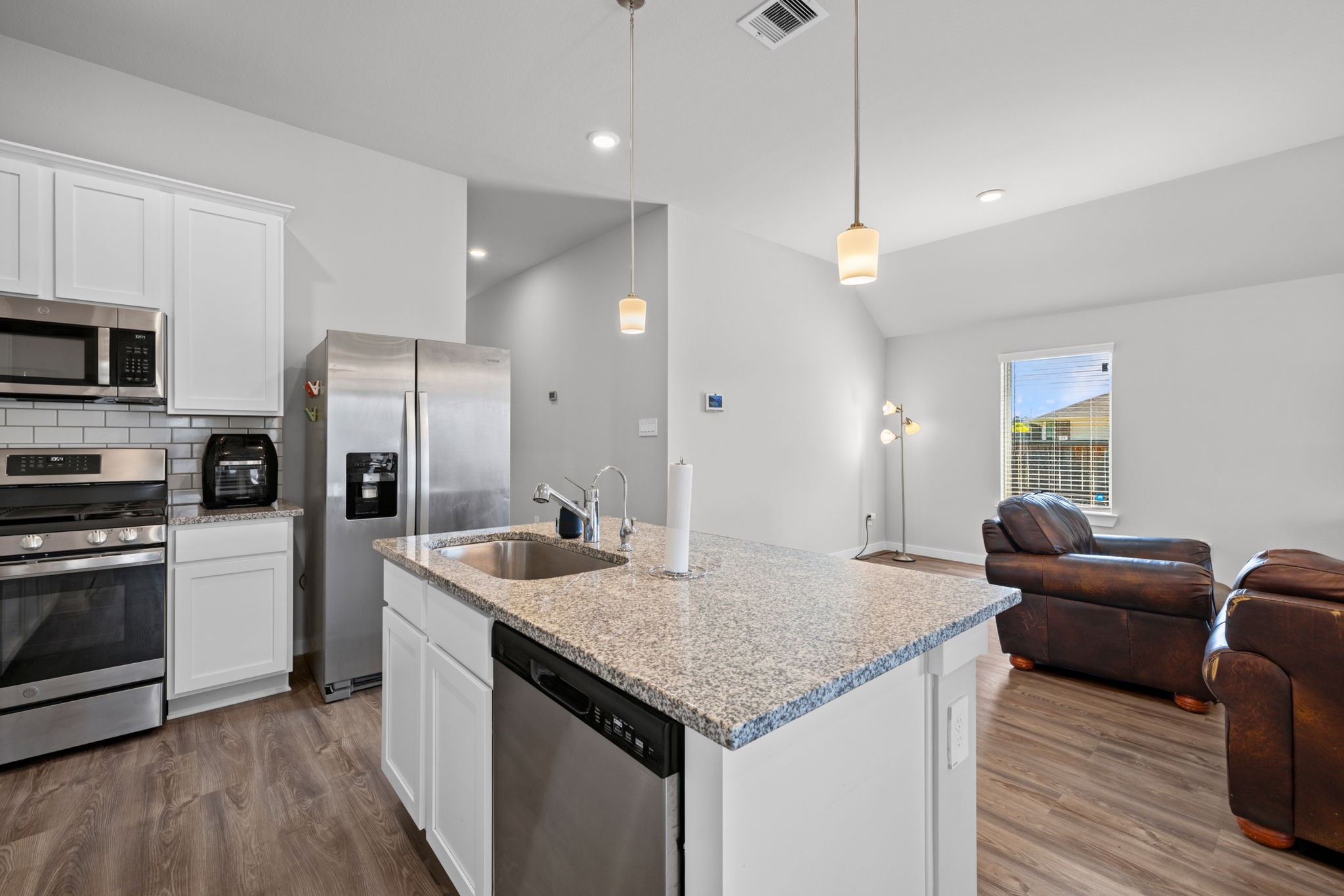952 Gentle Moss Drive Property Photo 16
