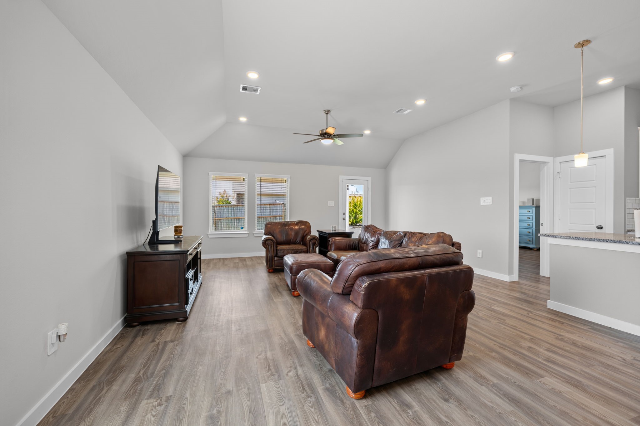 952 Gentle Moss Drive Property Photo 19