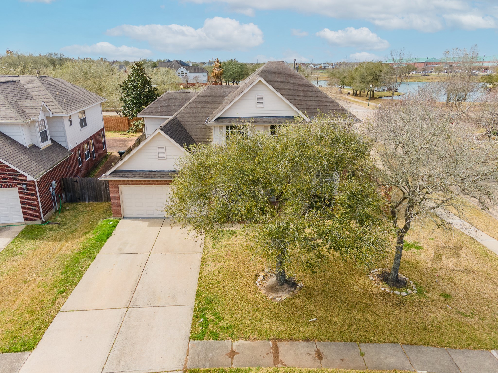 5906 Saber River Property Photo 4