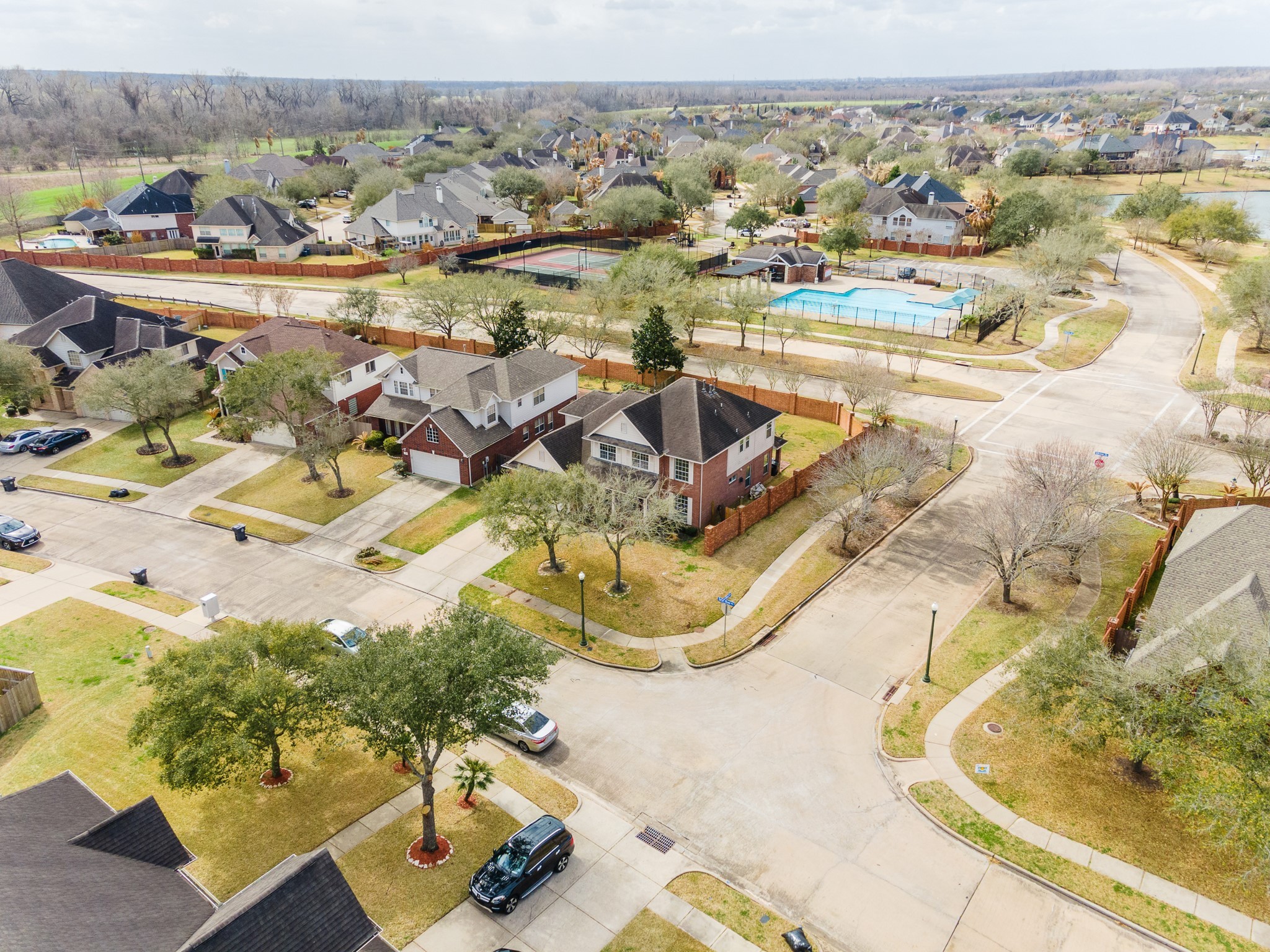 5906 Saber River Property Photo 6