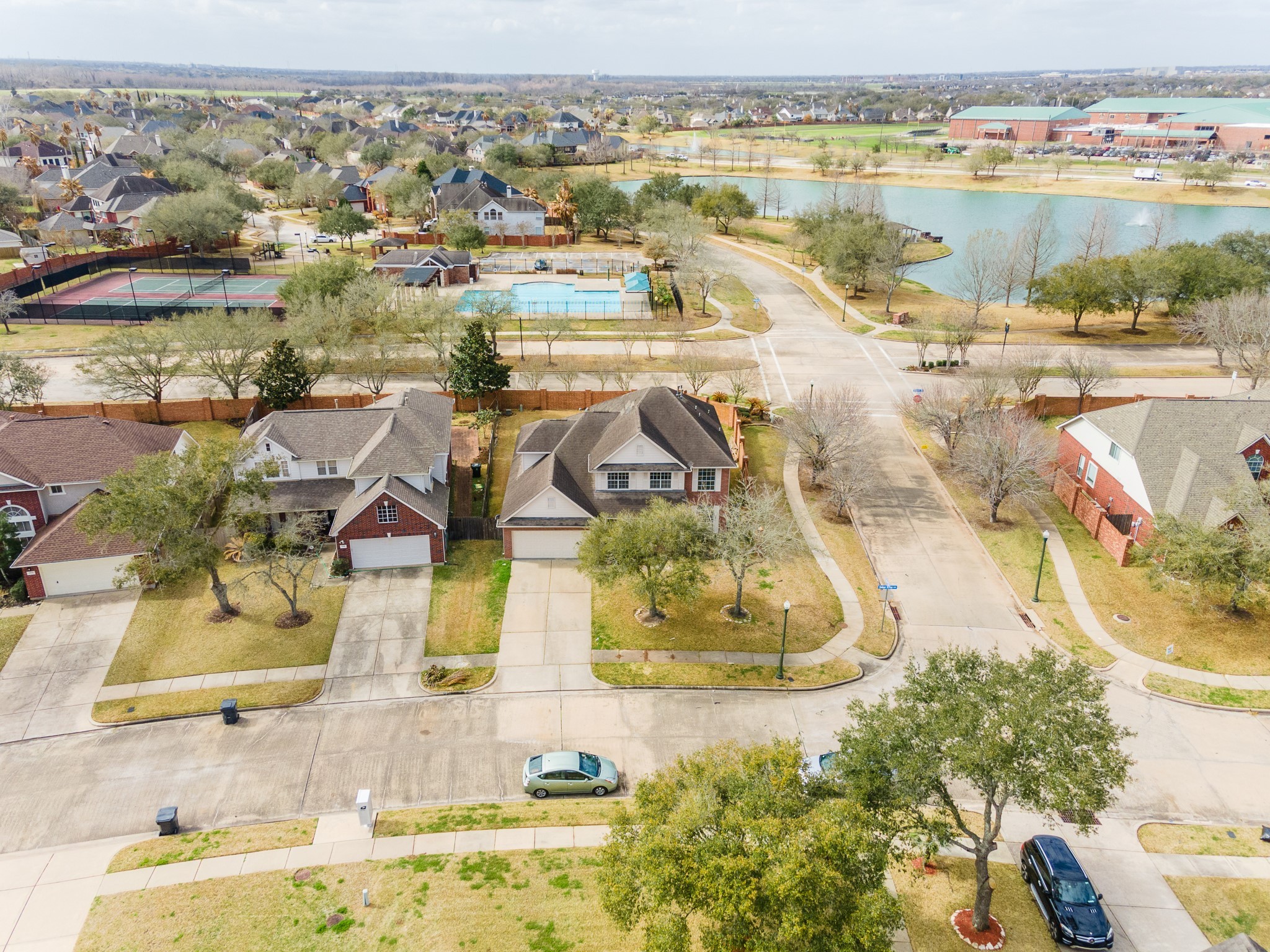 5906 Saber River Property Photo 7