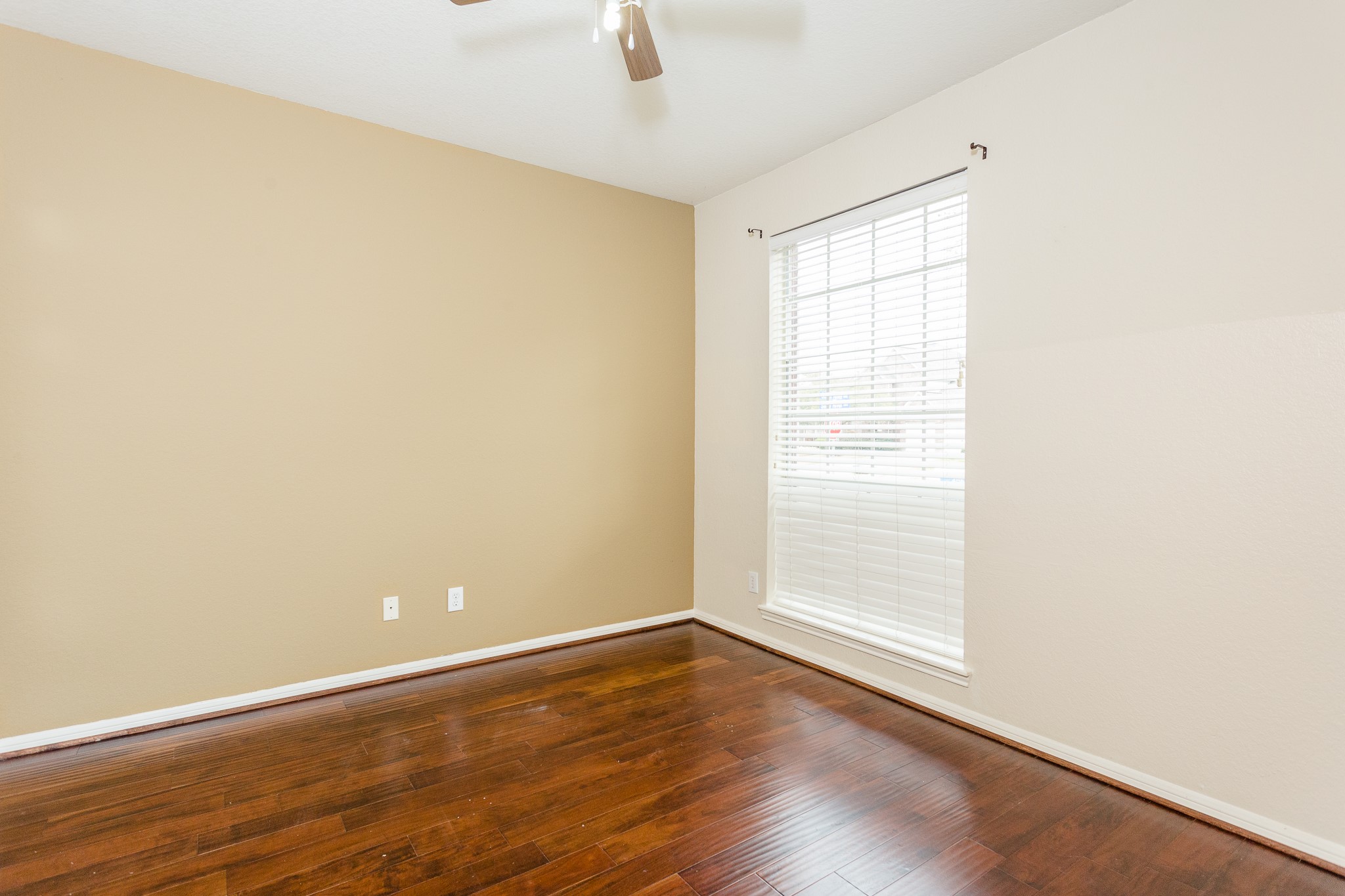 5906 Saber River Property Photo 17