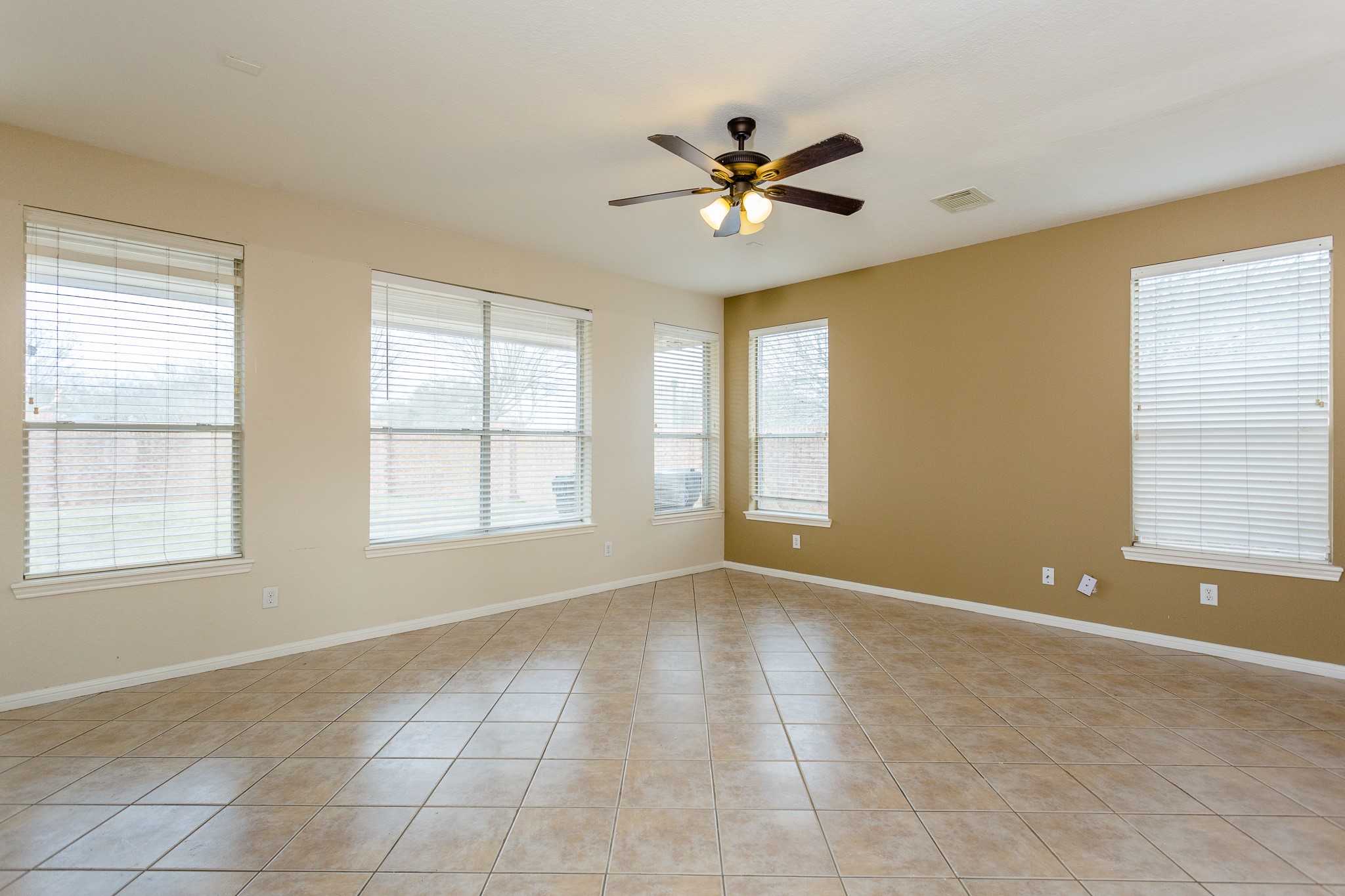 5906 Saber River Property Photo 19