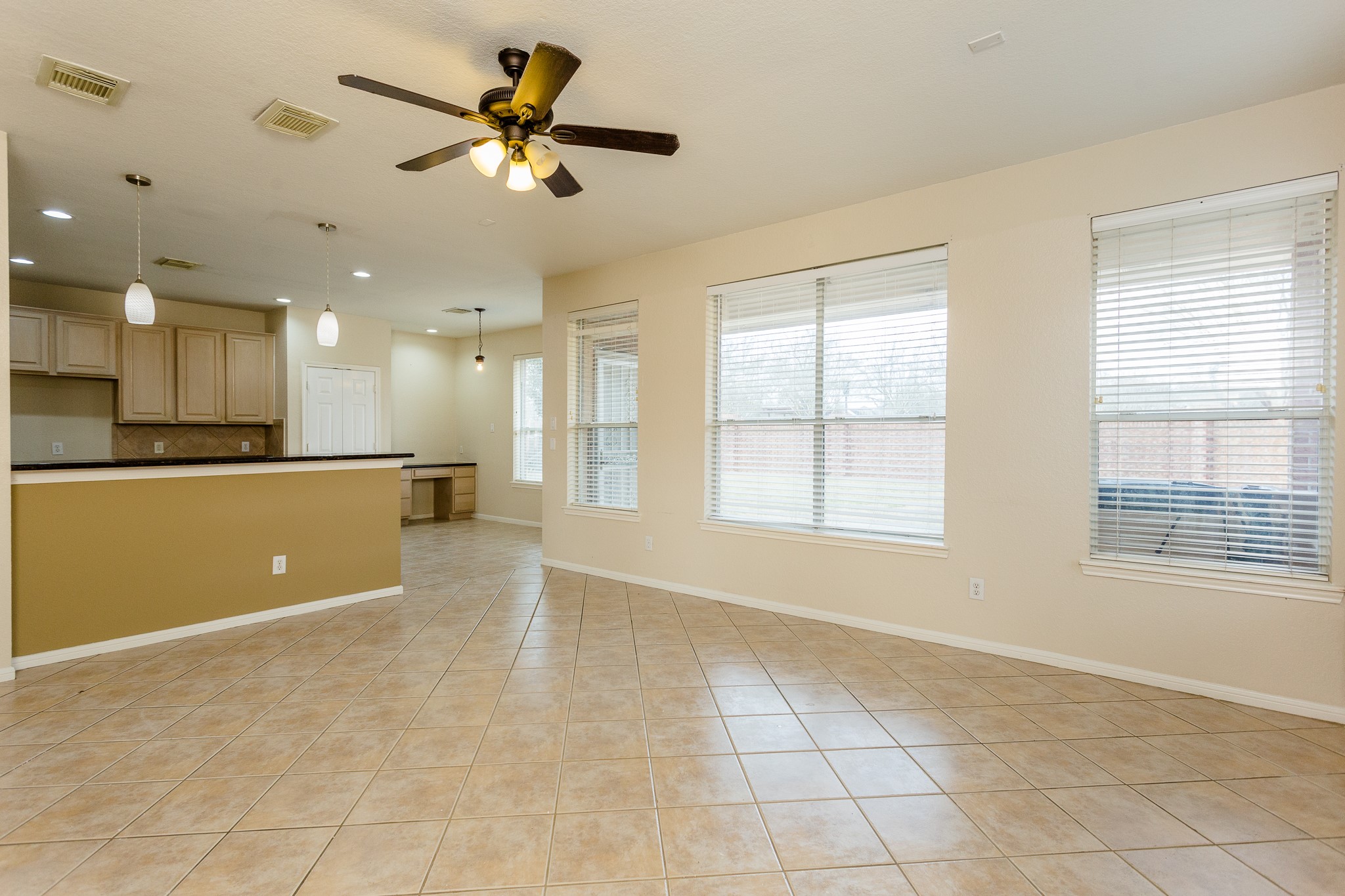 5906 Saber River Property Photo 22