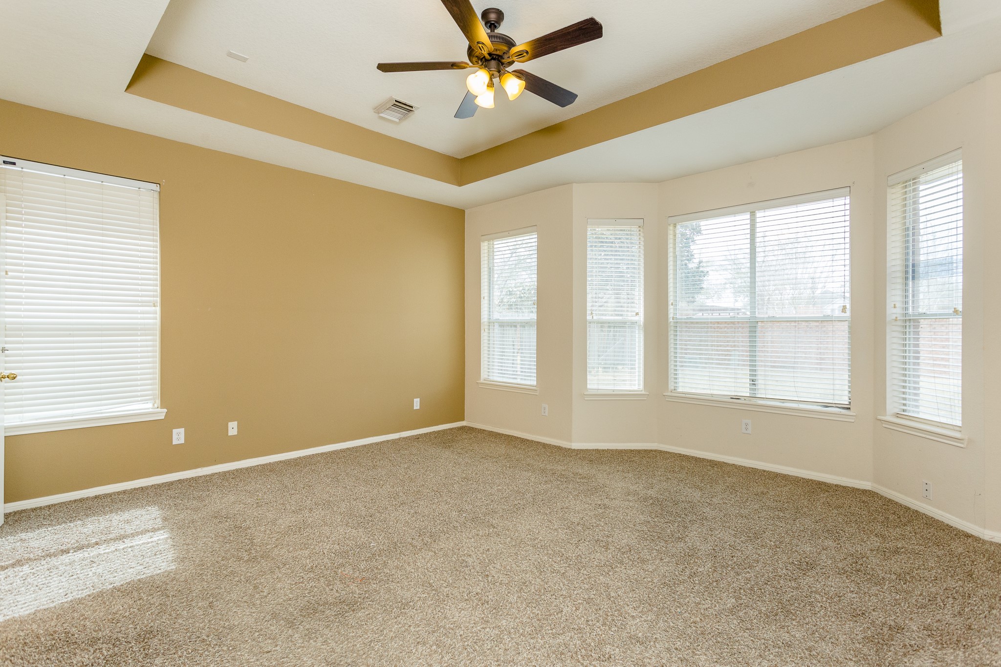 5906 Saber River Property Photo 30