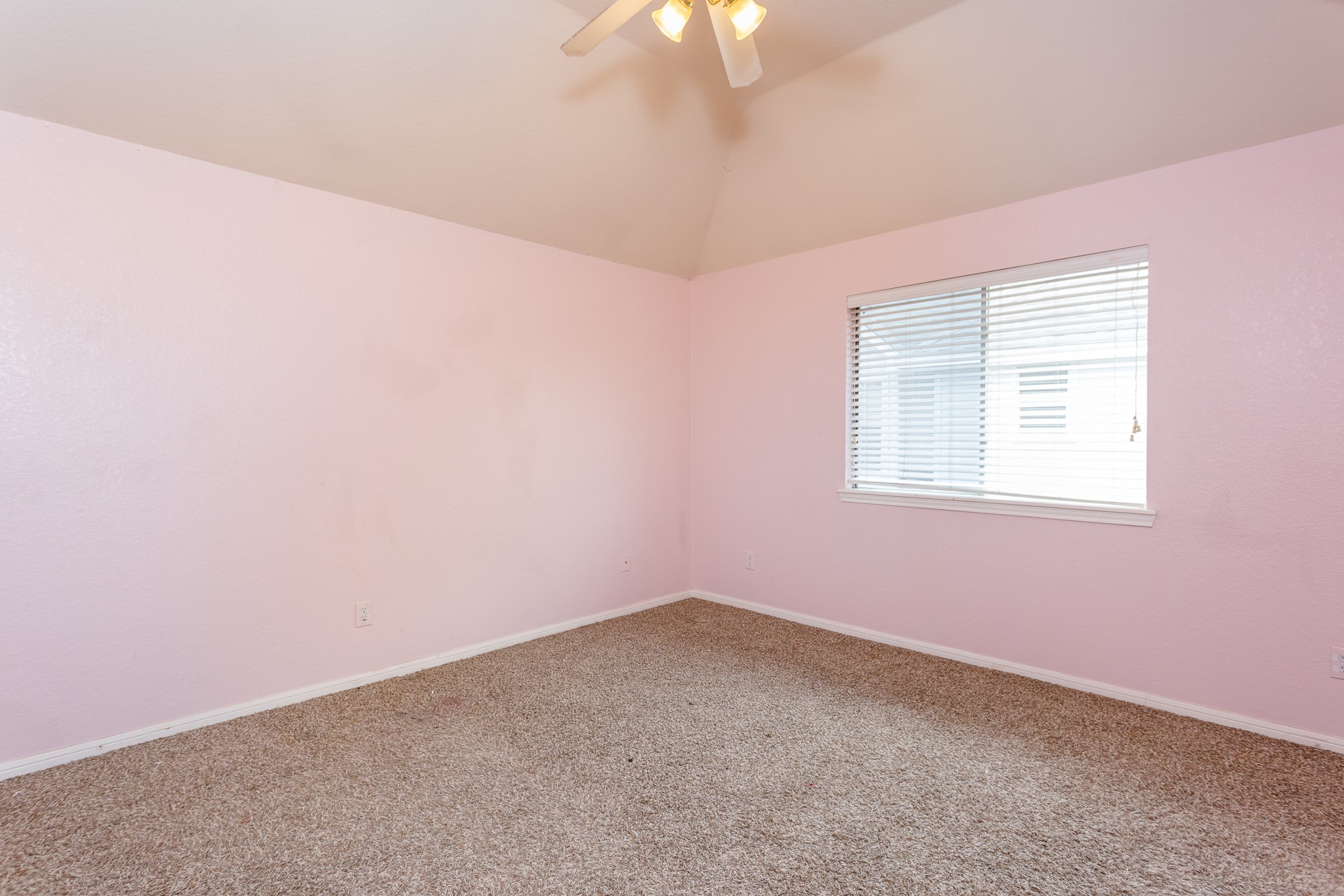 5906 Saber River Property Photo 40