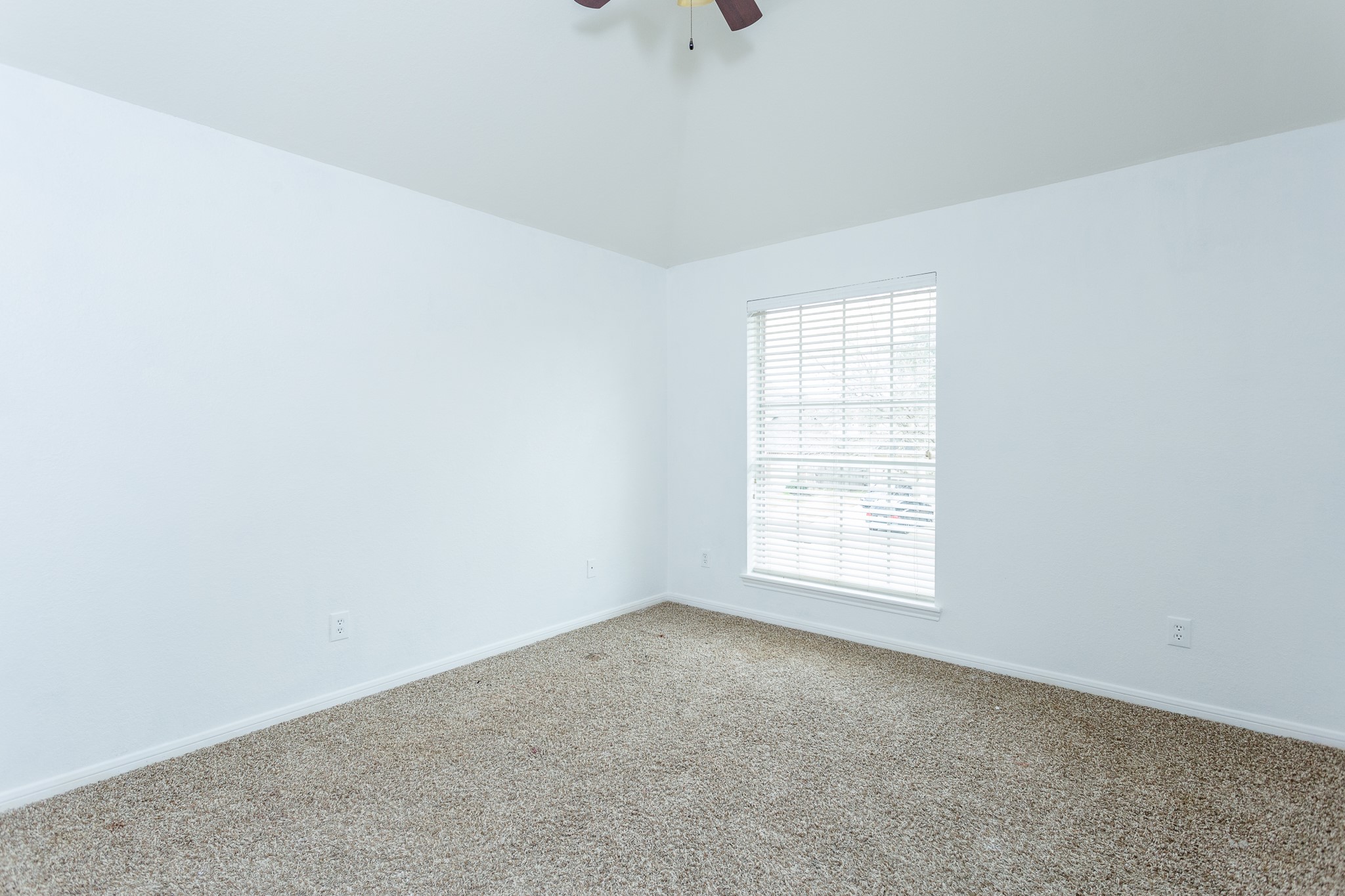 5906 Saber River Property Photo 44