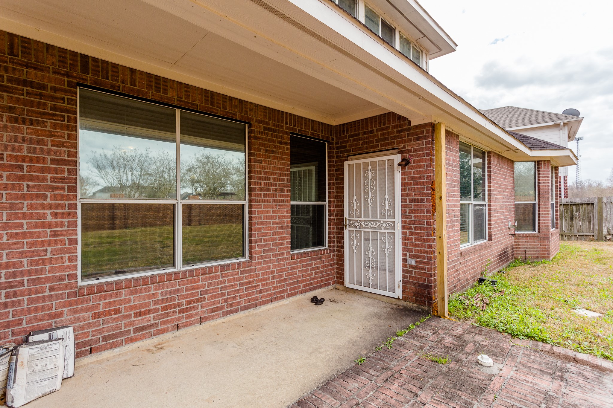 5906 Saber River Property Photo 46