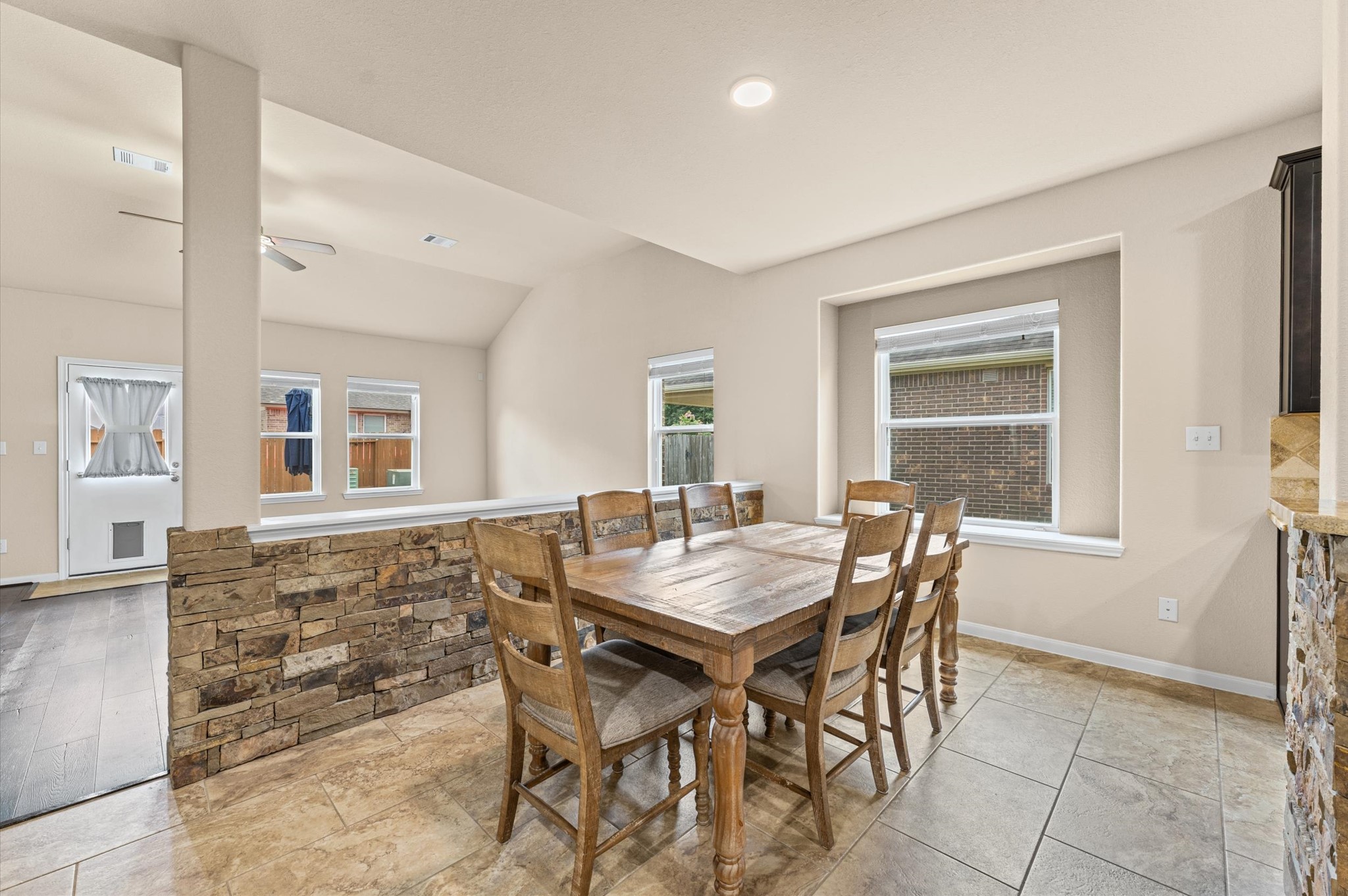 9974 Stone Creek Lane Property Photo 15