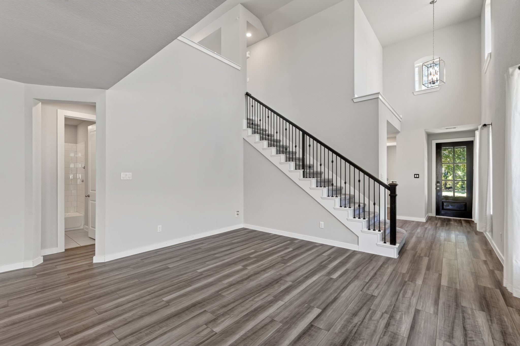 706 Santa Elena Trail Property Photo 13