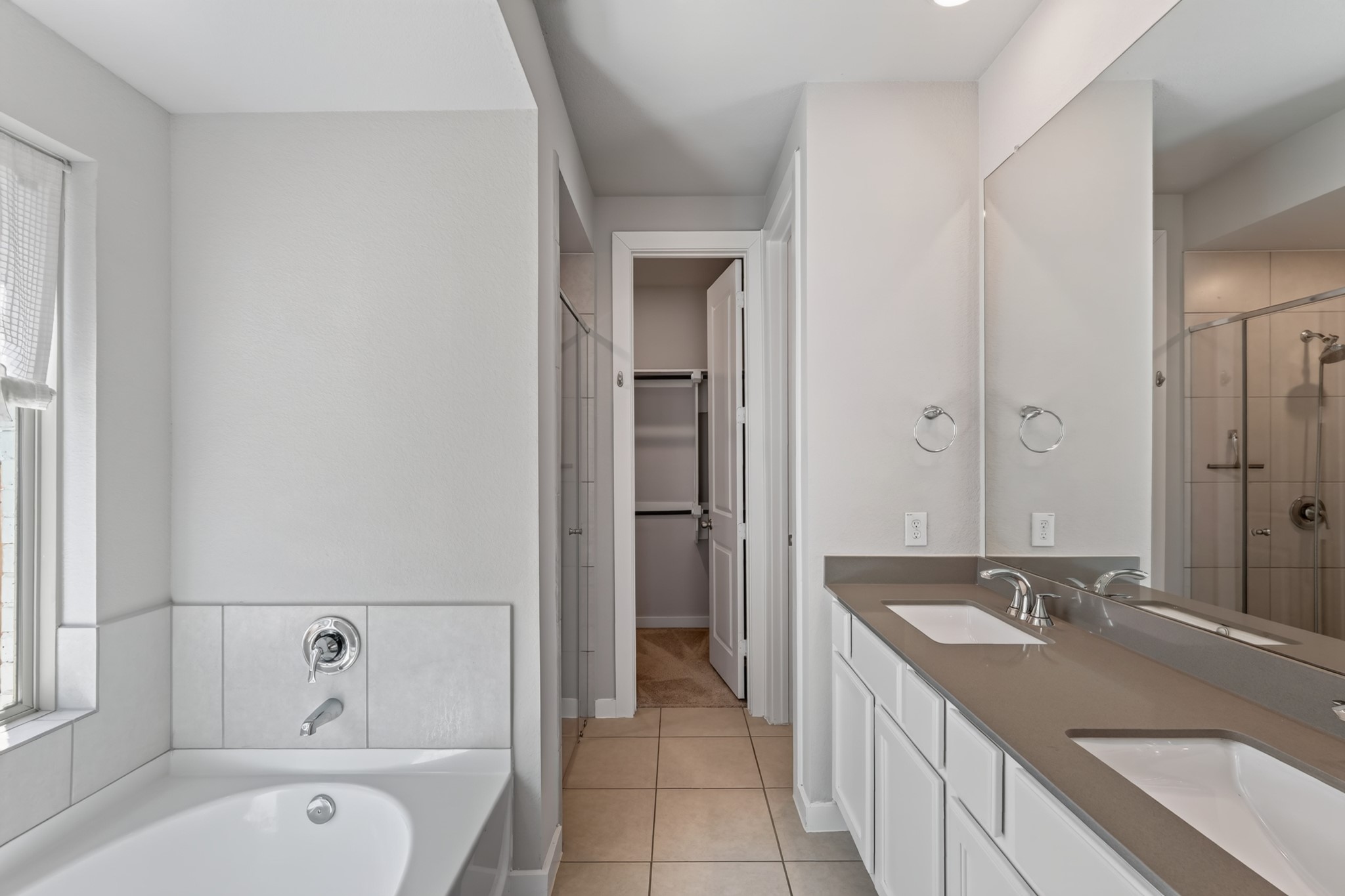 706 Santa Elena Trail Property Photo 23