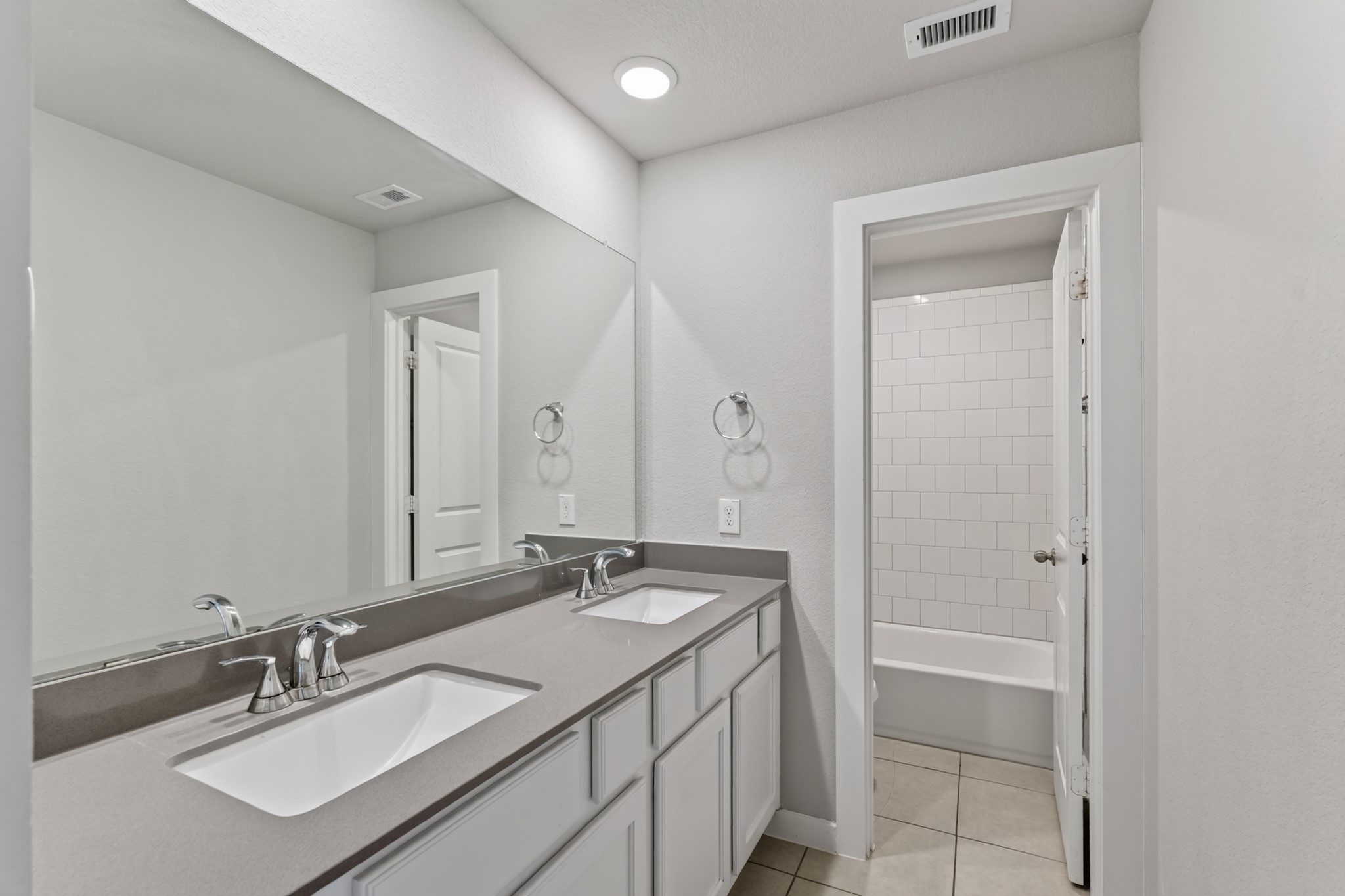 706 Santa Elena Trail Property Photo 33