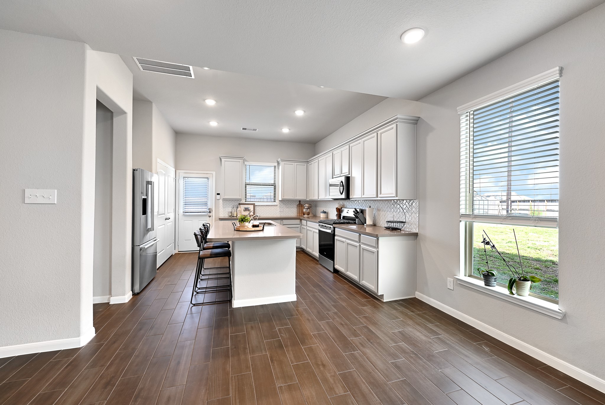 25502 Marisol Sunsets Lane Property Photo 5