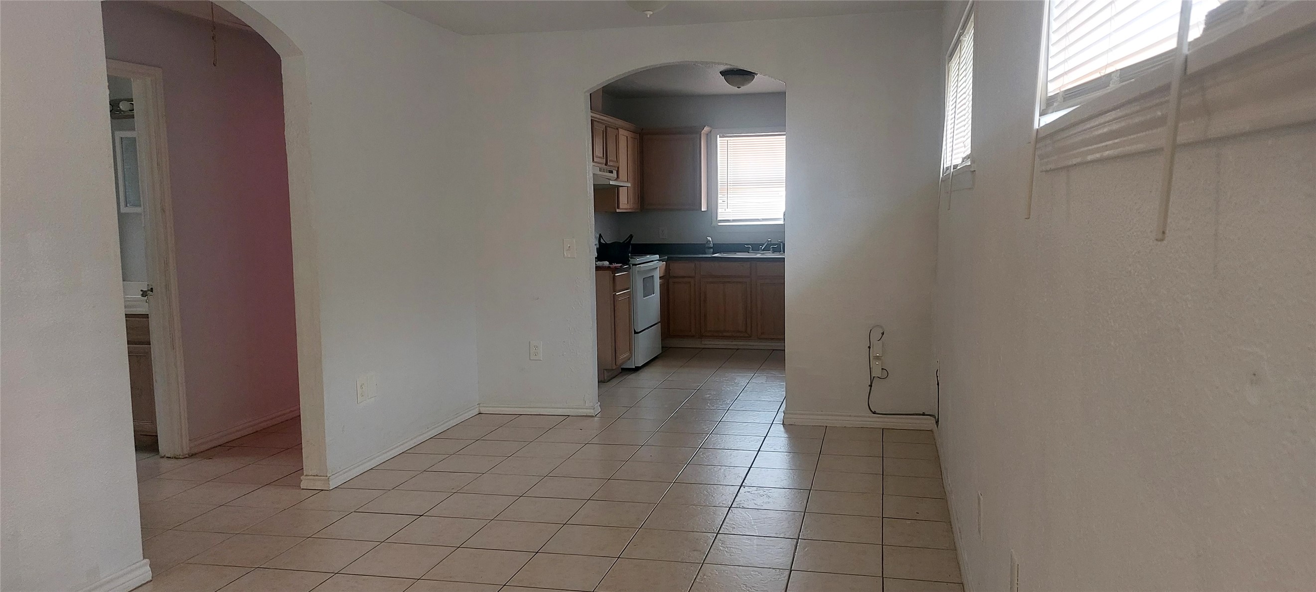 2908 Wipprecht Street Property Photo 6