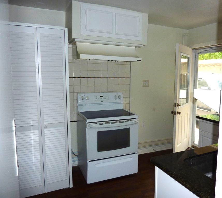 2403 Watts Street 4 Property Photo 6