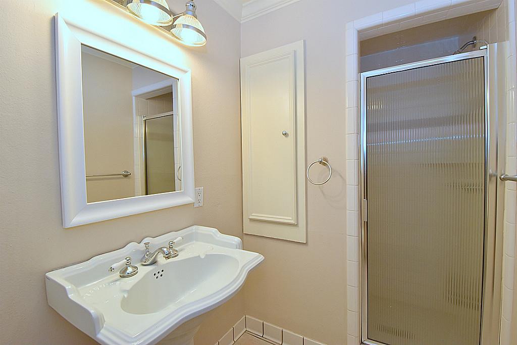 5103 Briarbend Drive Property Photo 16
