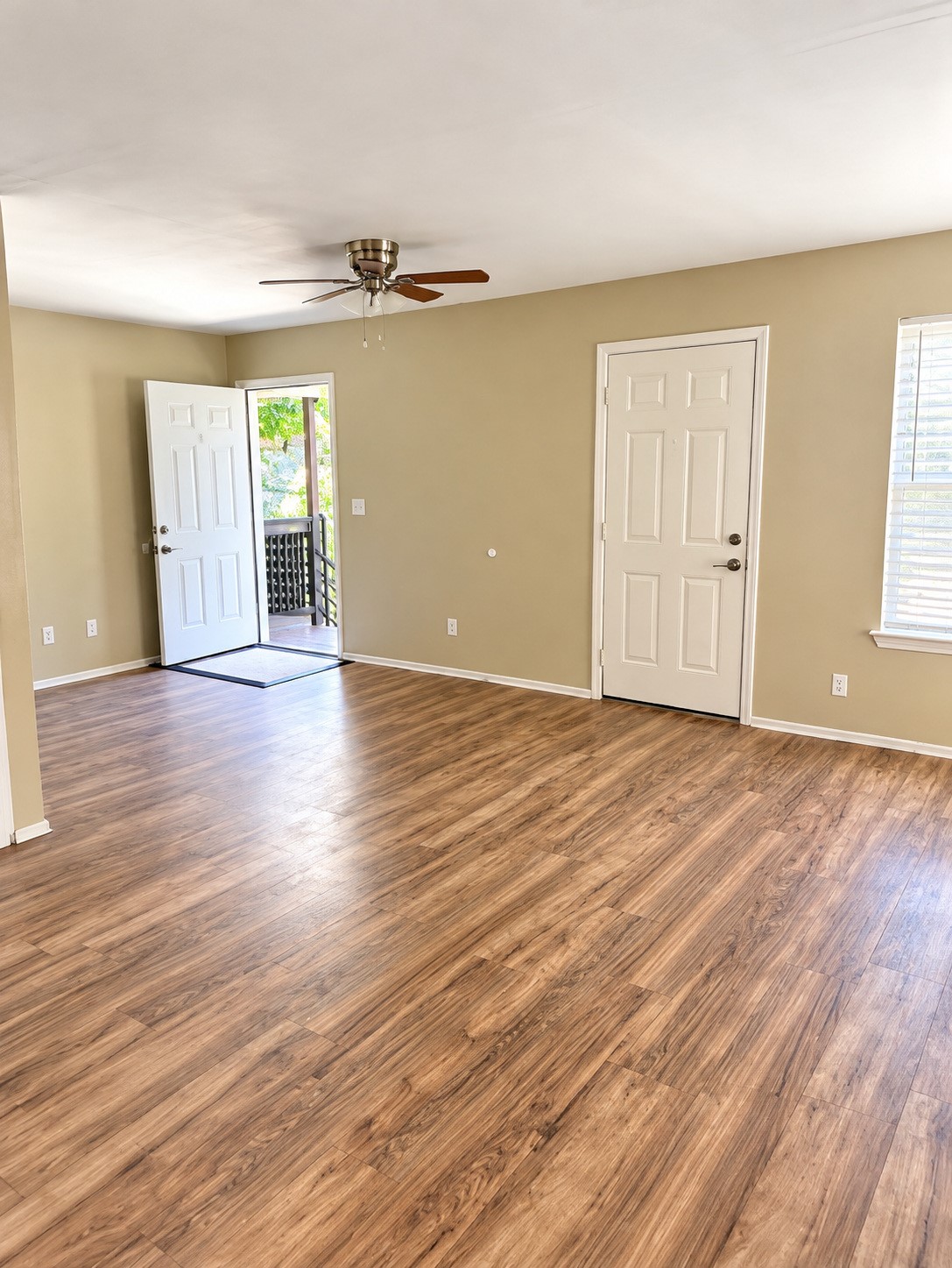 4714 Oleander Street D Property Photo 2