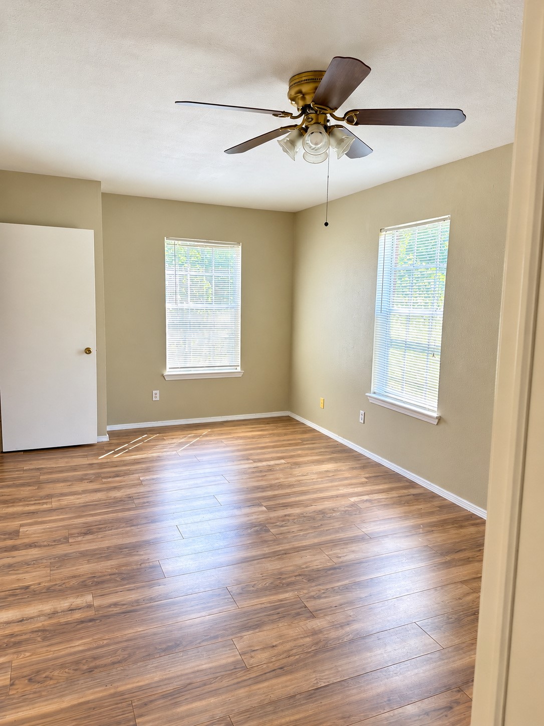 4714 Oleander Street D Property Photo 11