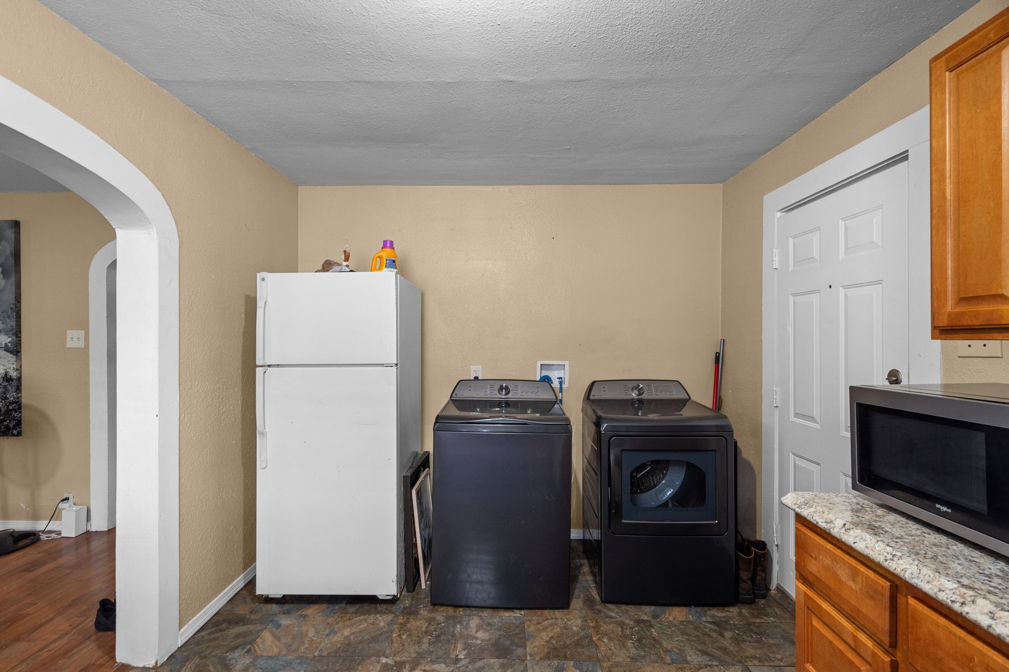 4810 Avenue K Property Photo 10