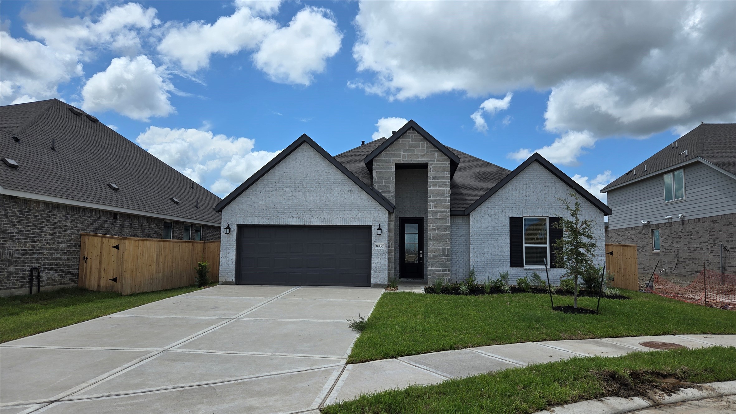 8006 Serene Meadow Lane Property Photo 1