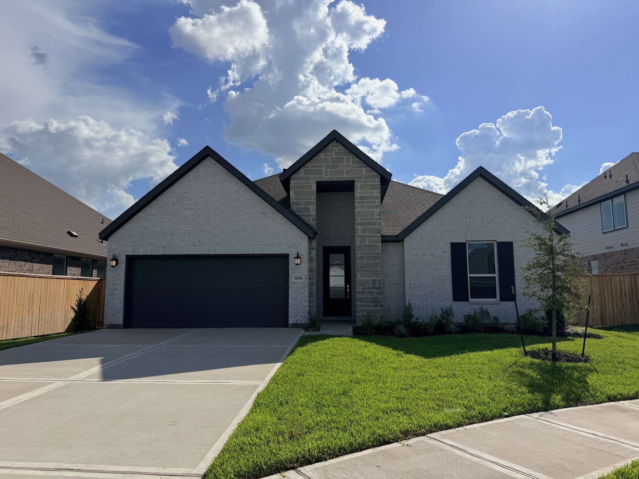 8006 Serene Meadow Lane Property Photo 1