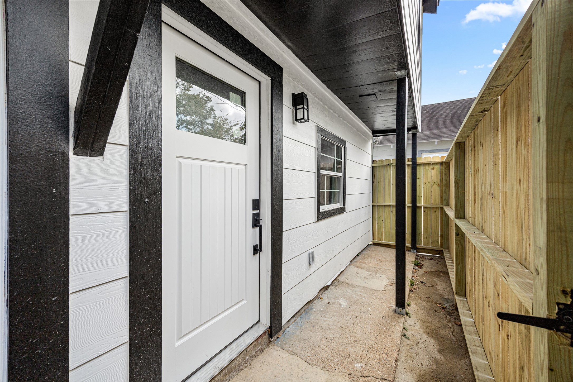 3229 Holman Street 4 Property Photo 5