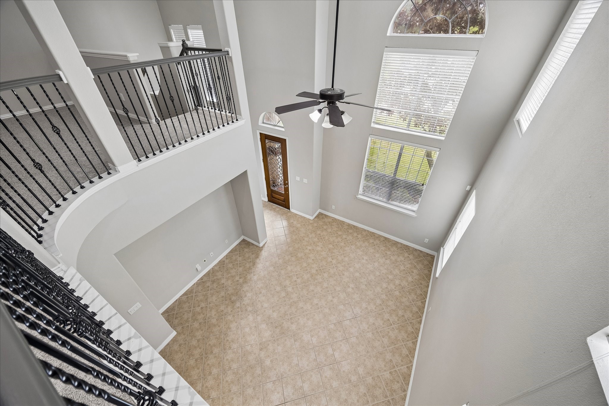 16003 Powder Springs Lane Property Photo 2