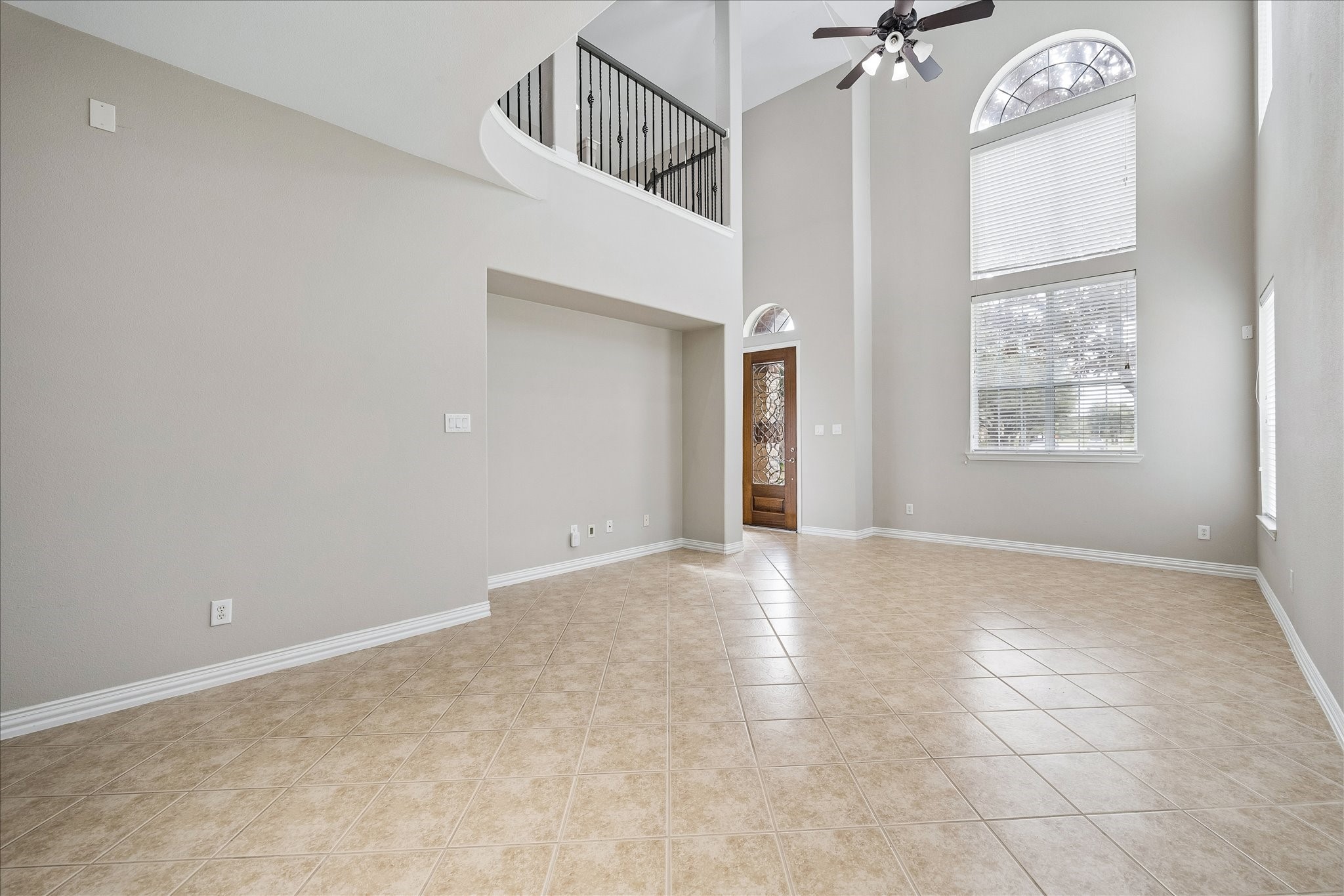 16003 Powder Springs Lane Property Photo 9