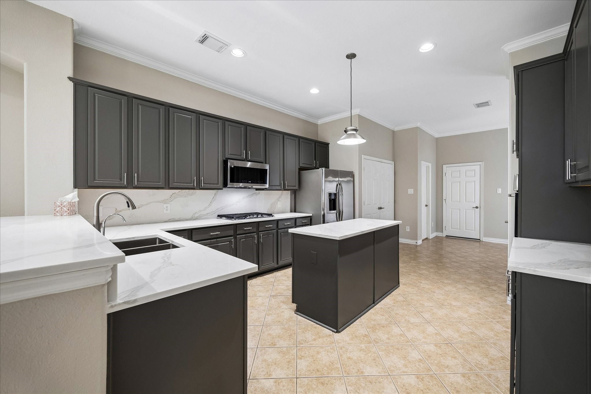 16003 Powder Springs Lane Property Photo 12