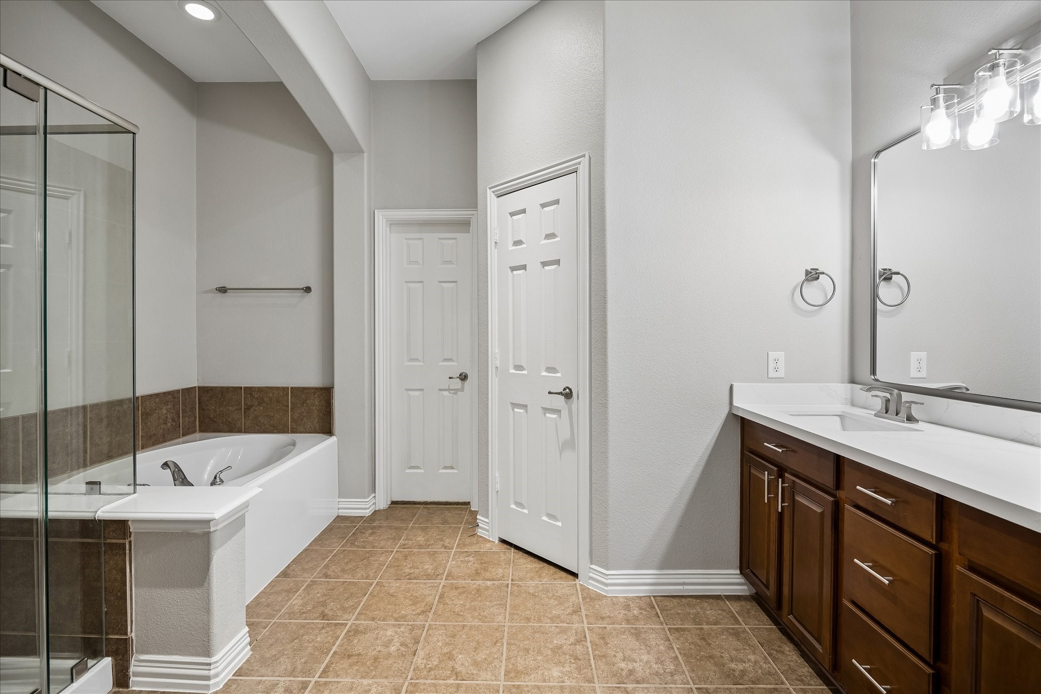 16003 Powder Springs Lane Property Photo 17