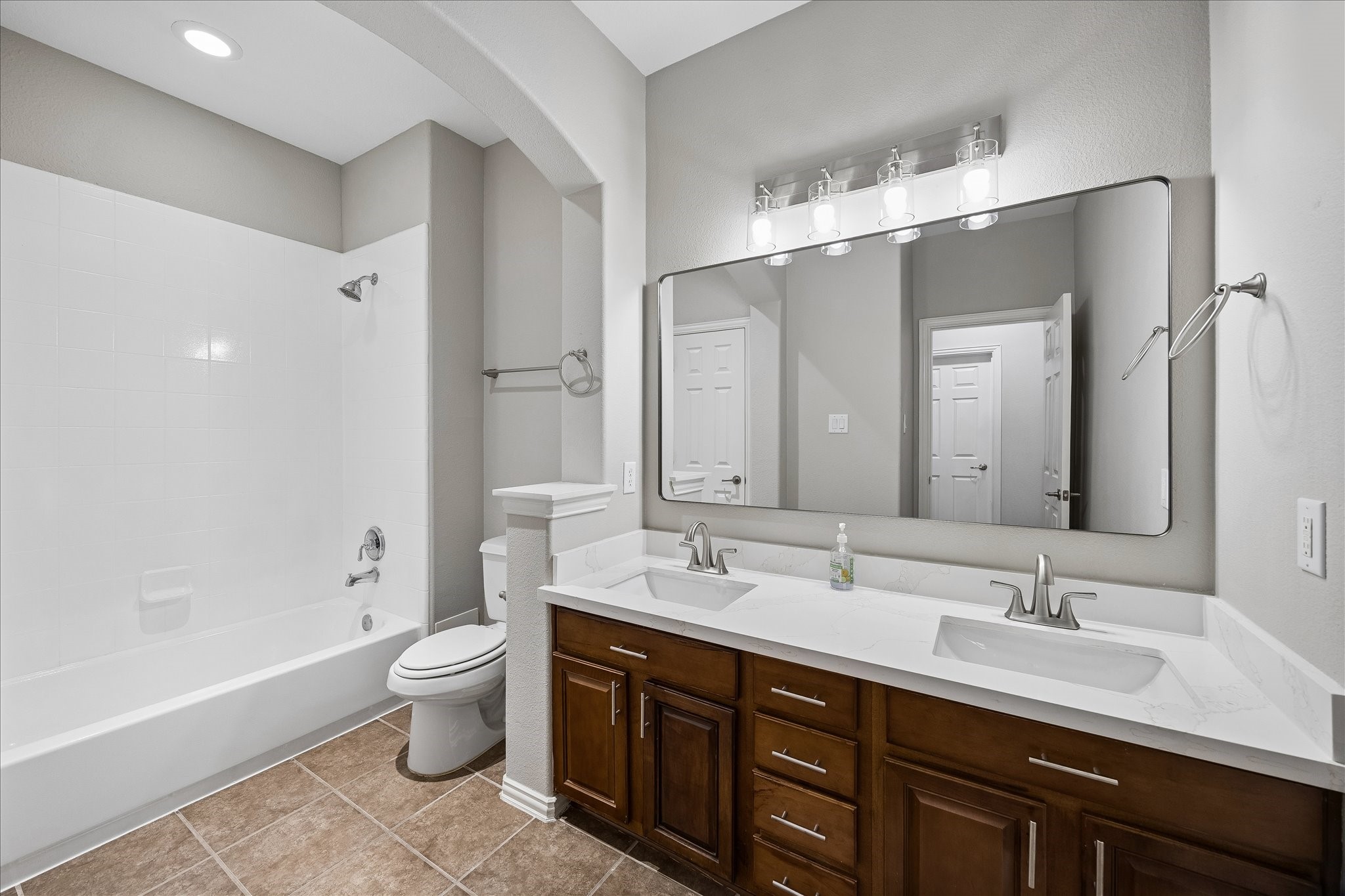 16003 Powder Springs Lane Property Photo 23