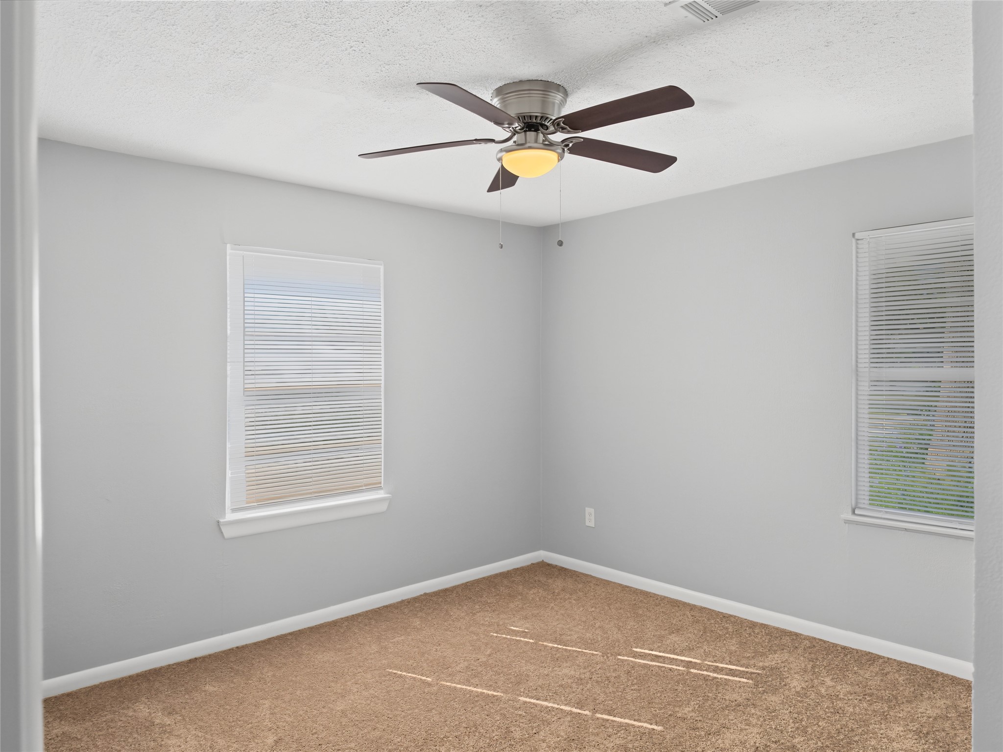 5427 Willow Glen Drive Property Photo 15