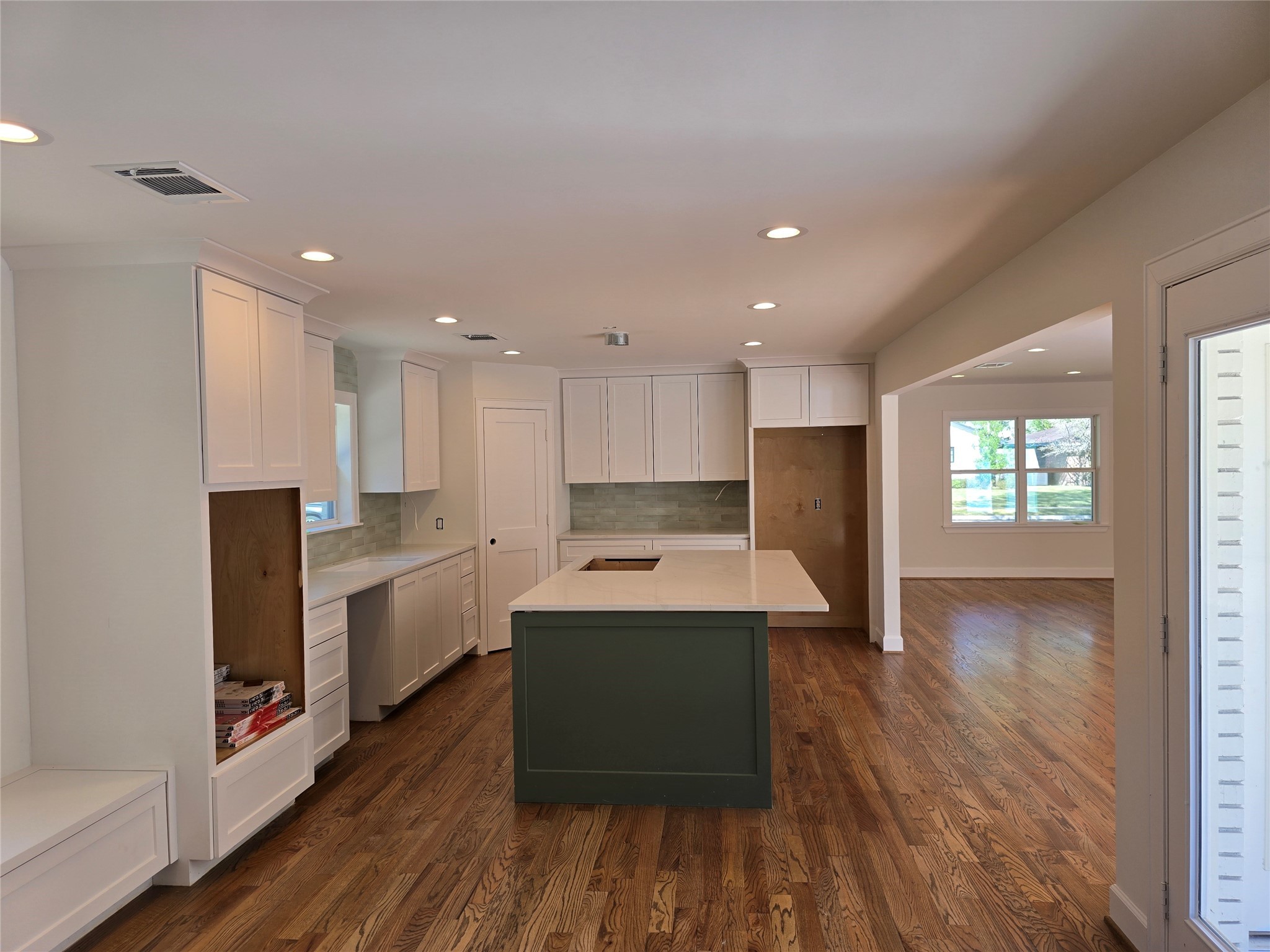 7727 Fairdale Lane Property Photo 9