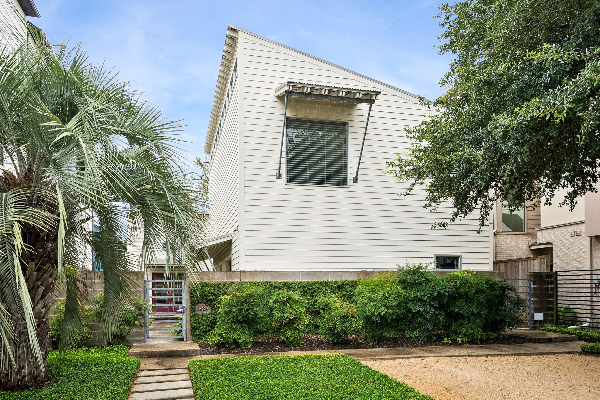 2309 Park Street Property Photo 1