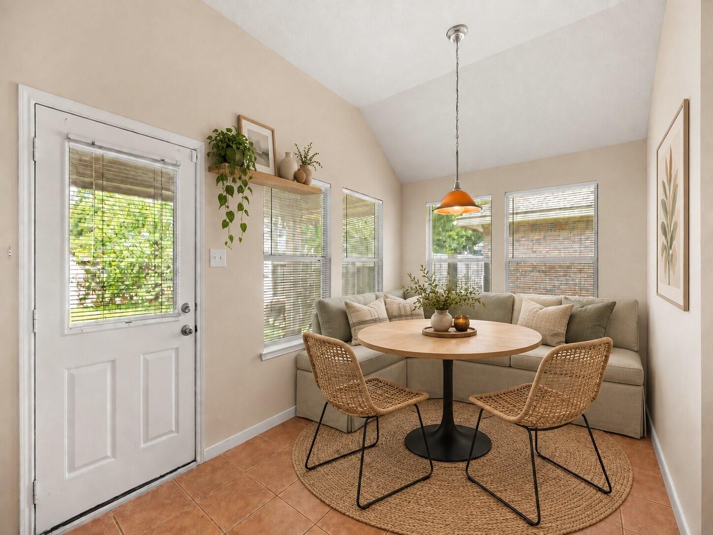 18311 Wild Lilac Trail Property Photo 10
