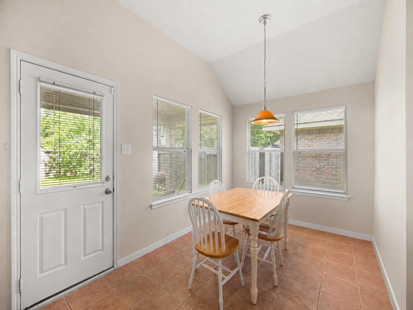 18311 Wild Lilac Trail Property Photo 17