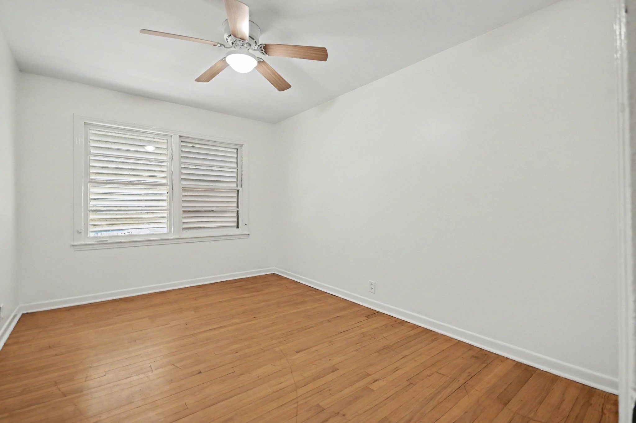 5013 Live Oak Drive Property Photo 17