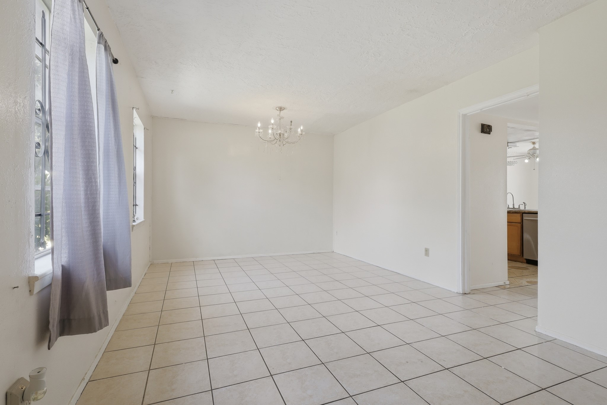 12449 Sharpview Drive 2449 Property Photo 2