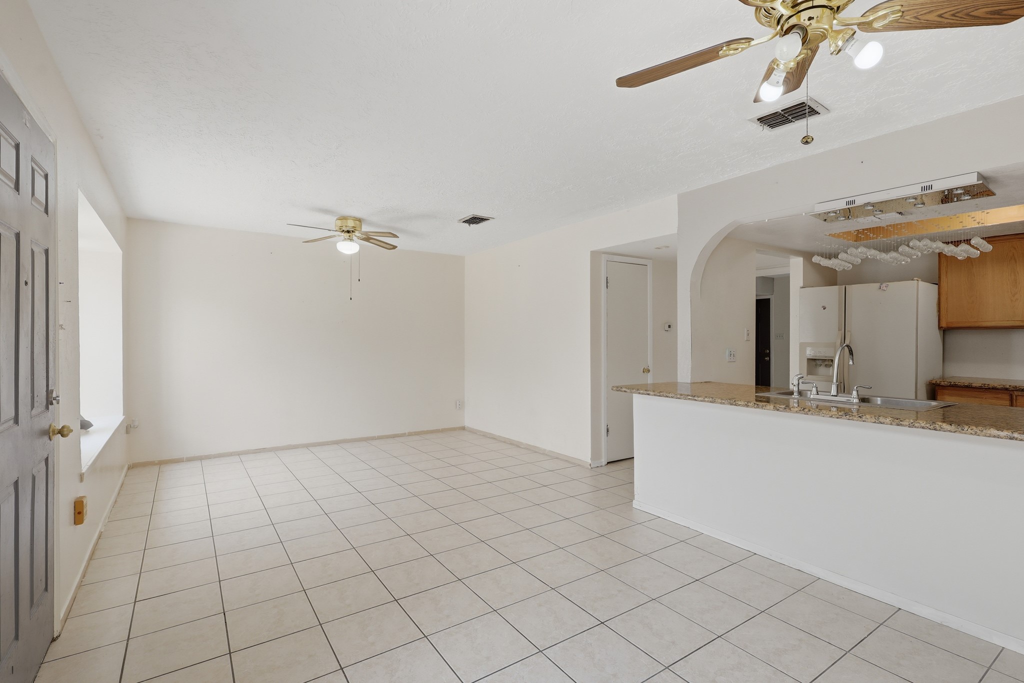 12449 Sharpview Drive 2449 Property Photo 4