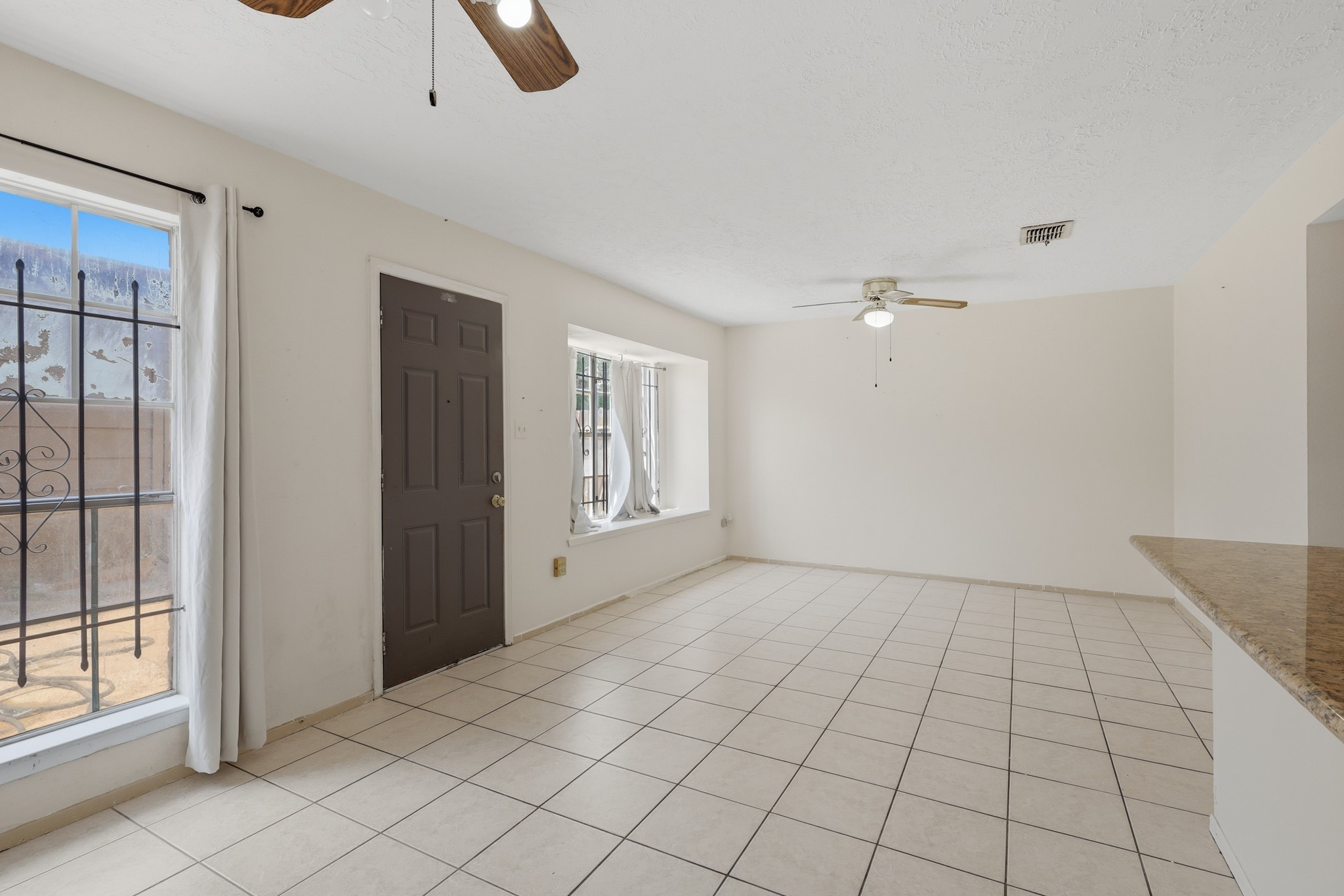 12449 Sharpview Drive 2449 Property Photo 5