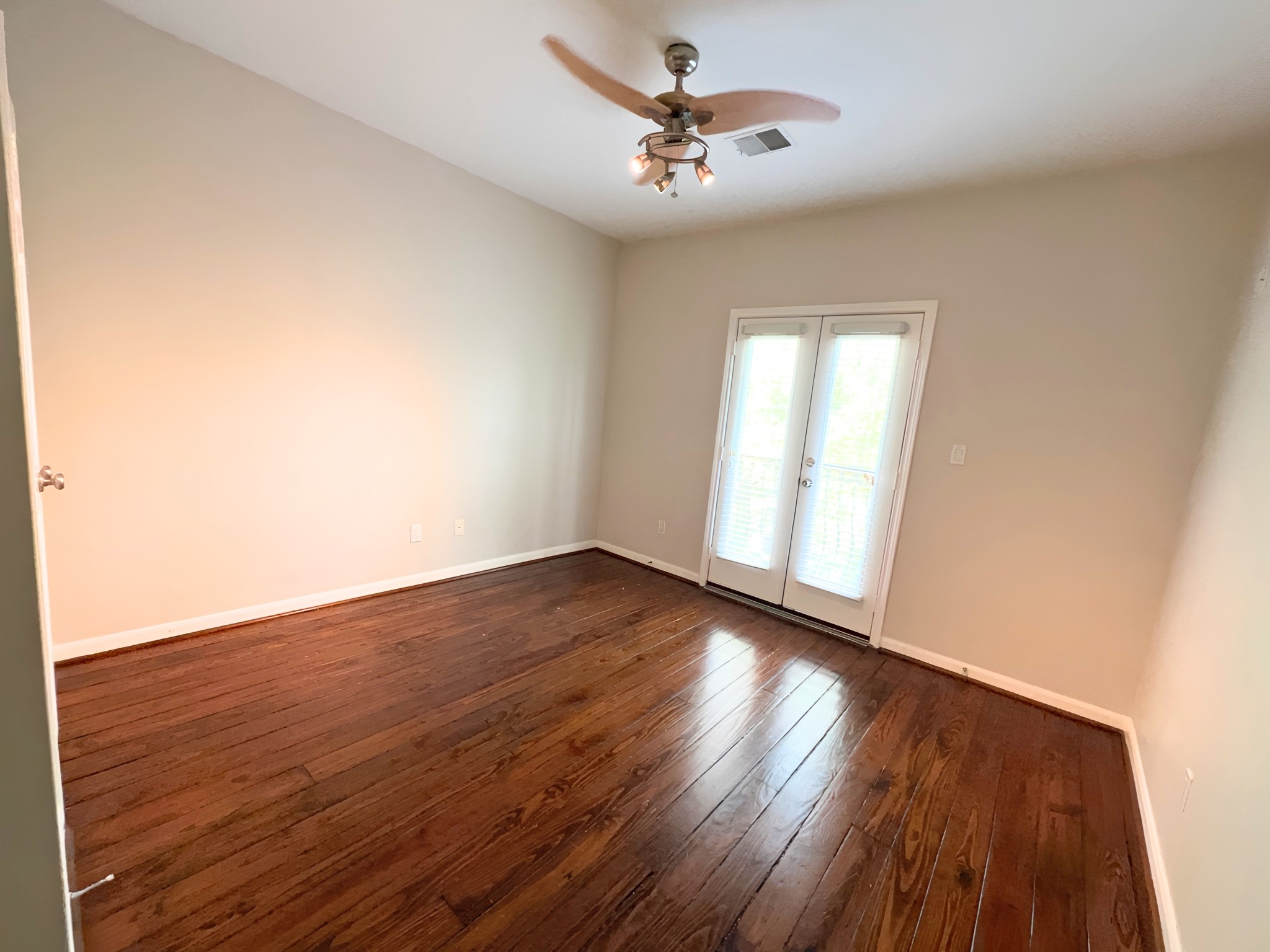 1304 Dart Street A Property Photo 17