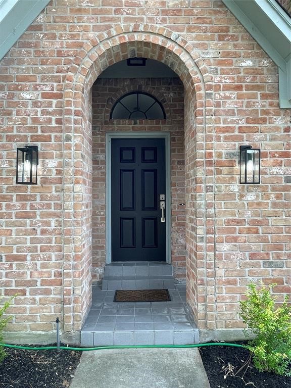1015 Cascade Creek Drive Property Photo 2