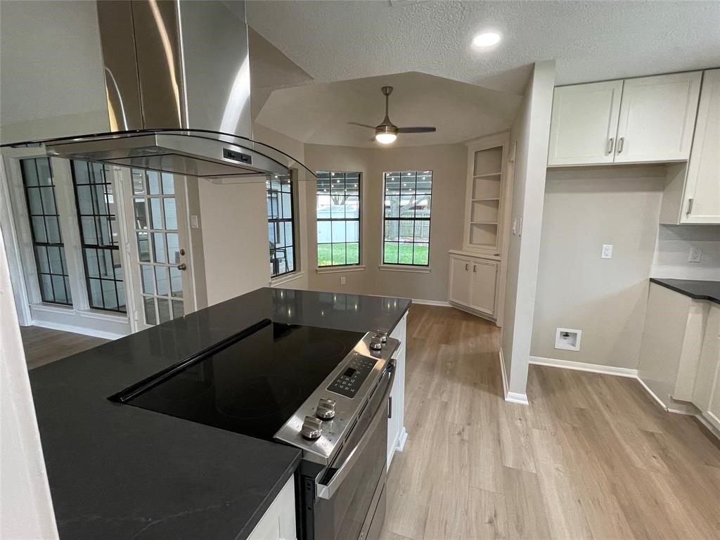 1015 Cascade Creek Drive Property Photo 11